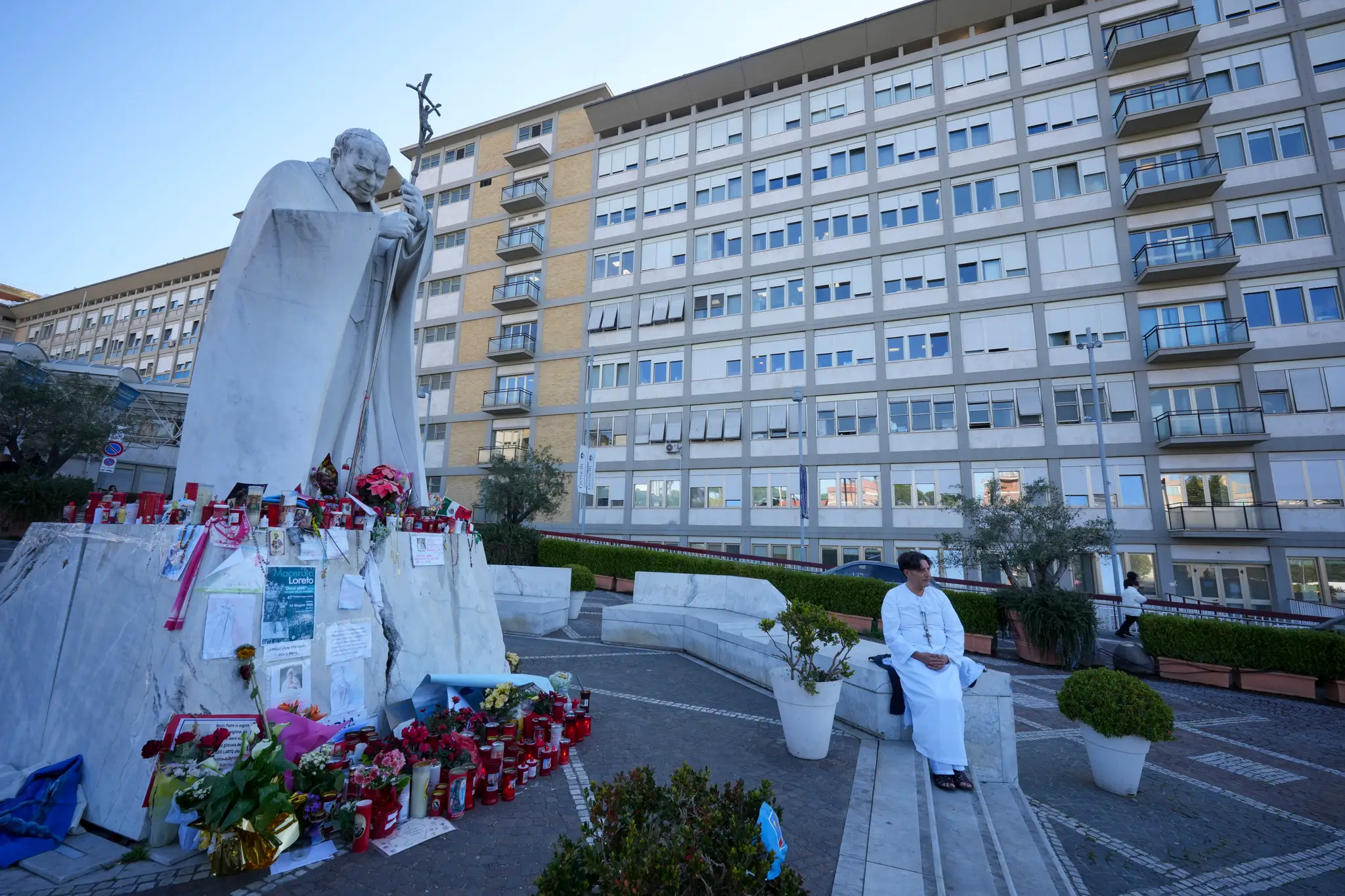 Rímska nemocnica Gemelli, v ktorej je hospitalizovaný pápež František.