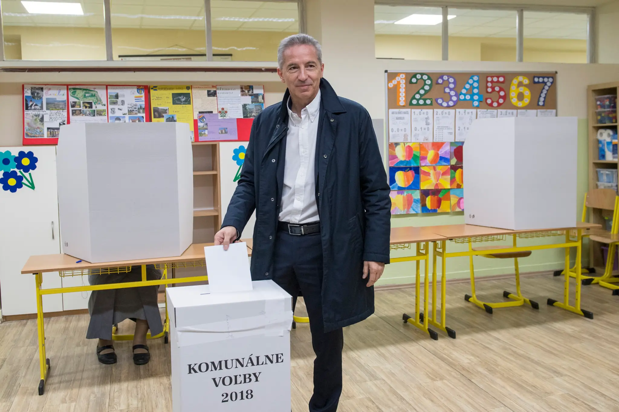 Václav Mika už odvolil.