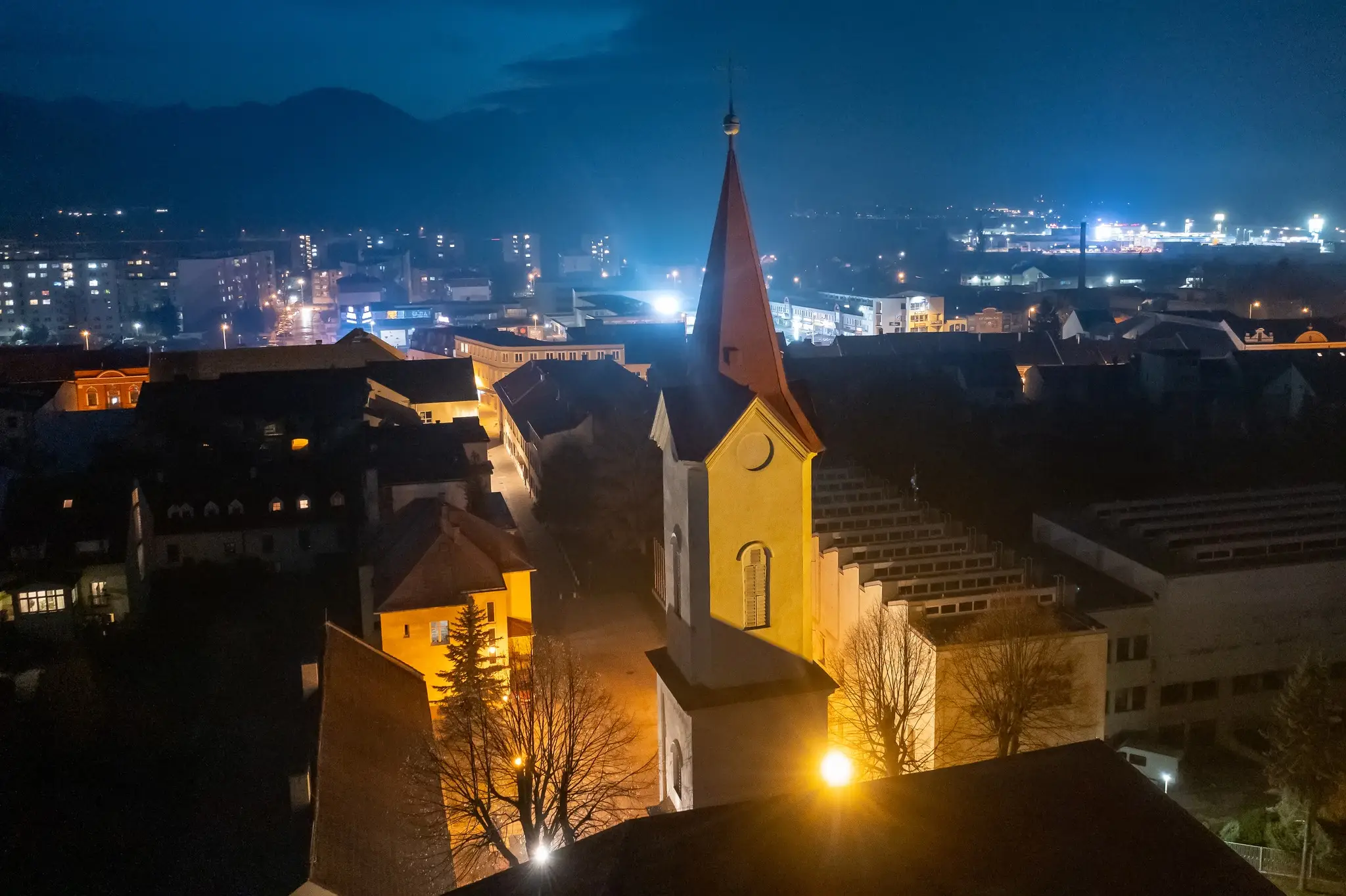 SHMÚ vydalo upozornenie na smogovú situáciu v Liptovskom Mikuláši a okolí