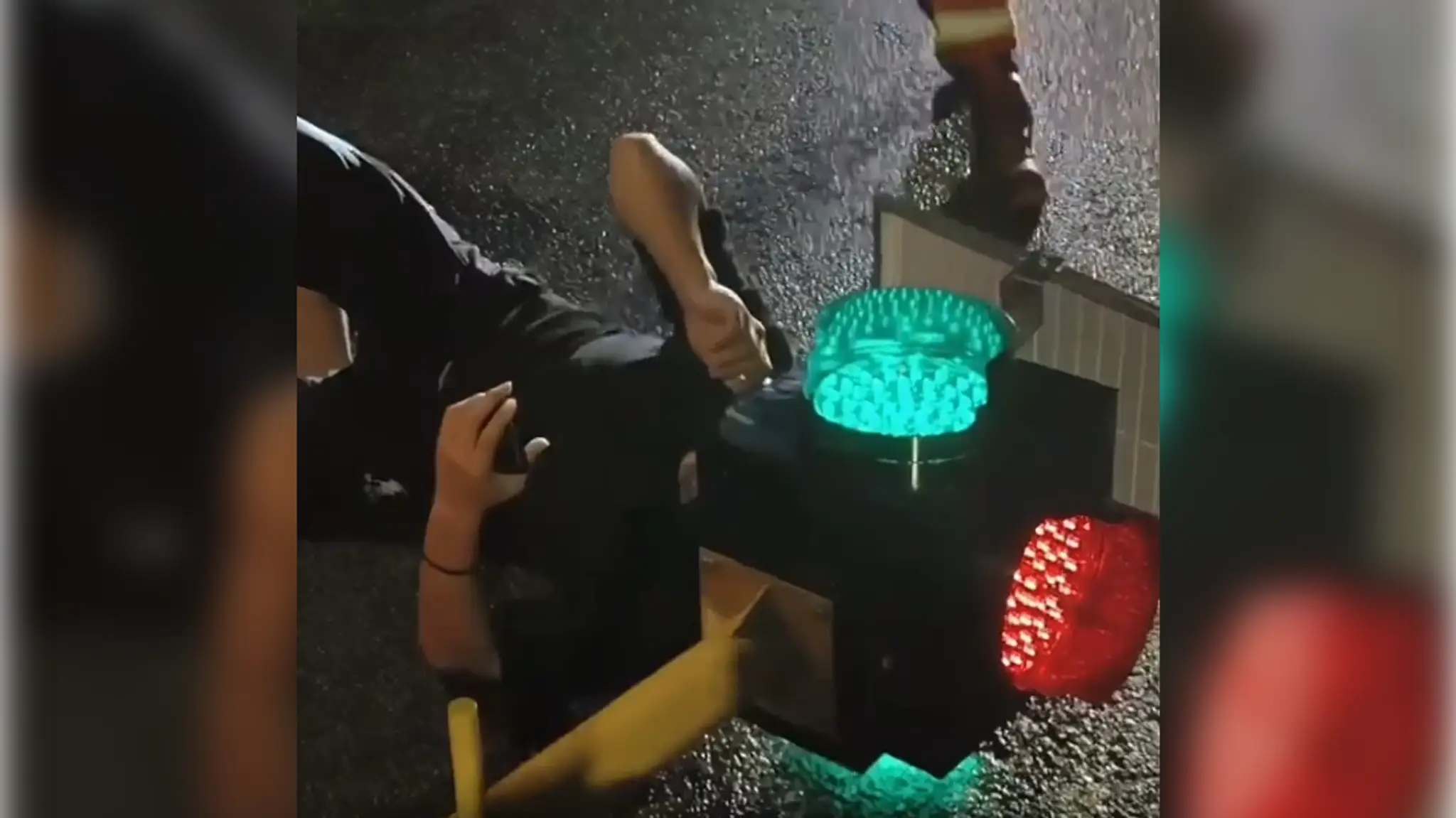 Bizarná nehoda v čínskom meste.