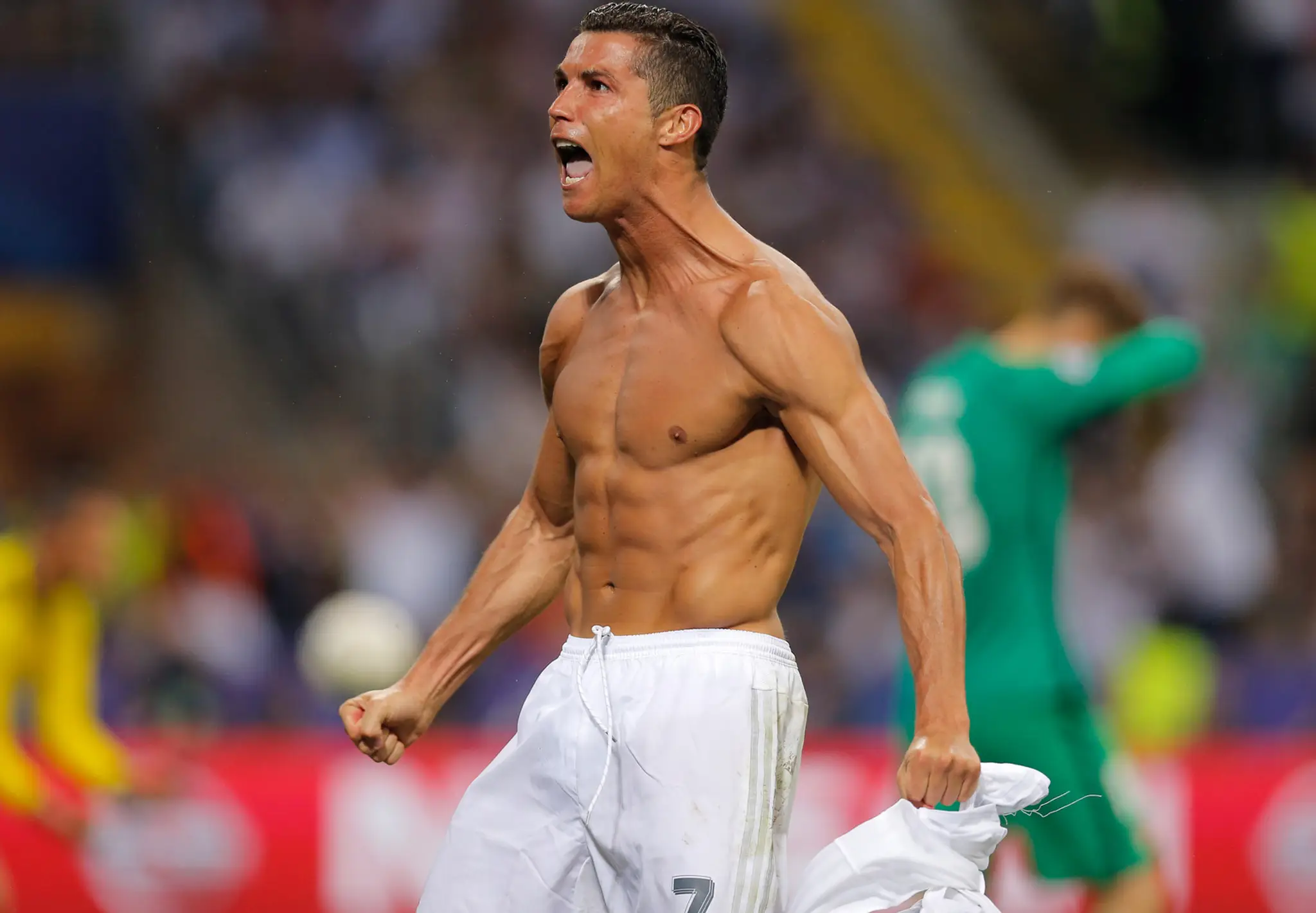 Cristiano Ronaldo po víťaznej penalte oslavuje 11. titul Realu Madrid v Lige majstrov.