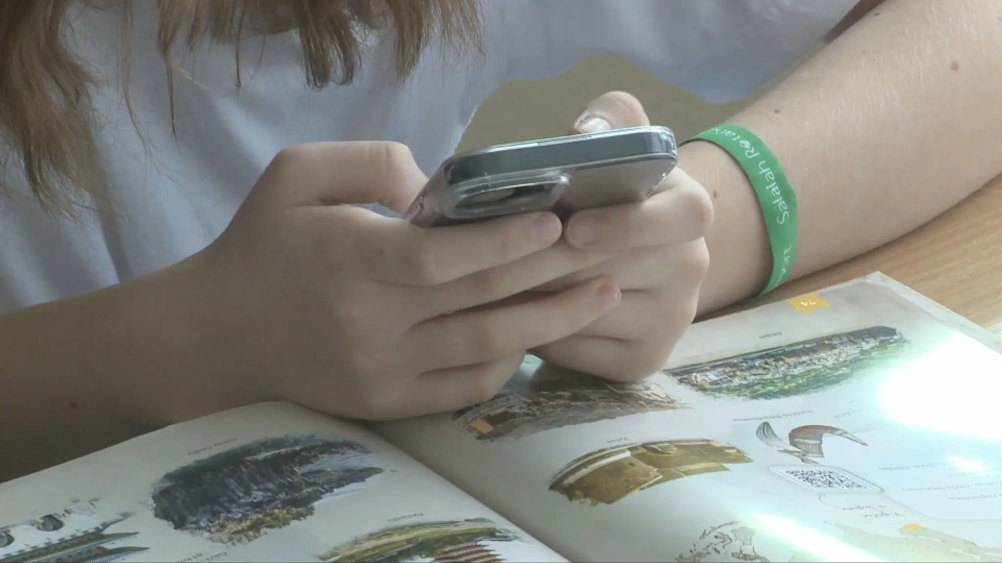 Mobily v školách