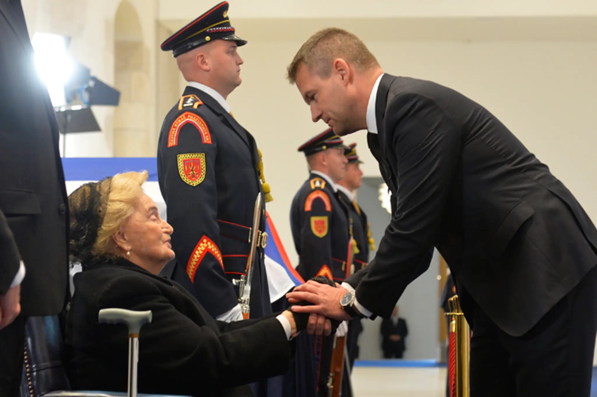 Vicepremiiér Peter Pellegrini kondoluje vdove po exprezidentovi Michalovi Kováčovi.