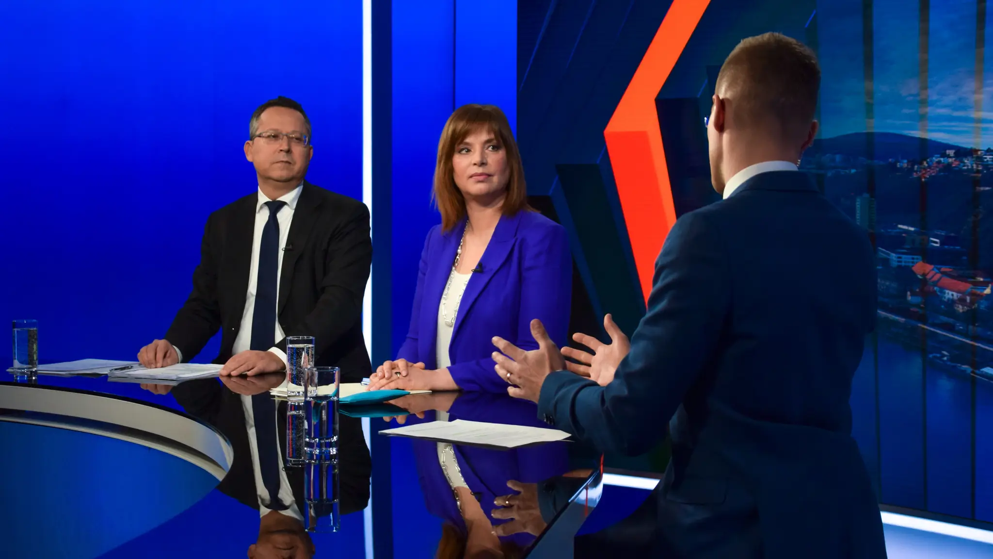Veronika Remišová a Ladislav Kamenický v Na telo.