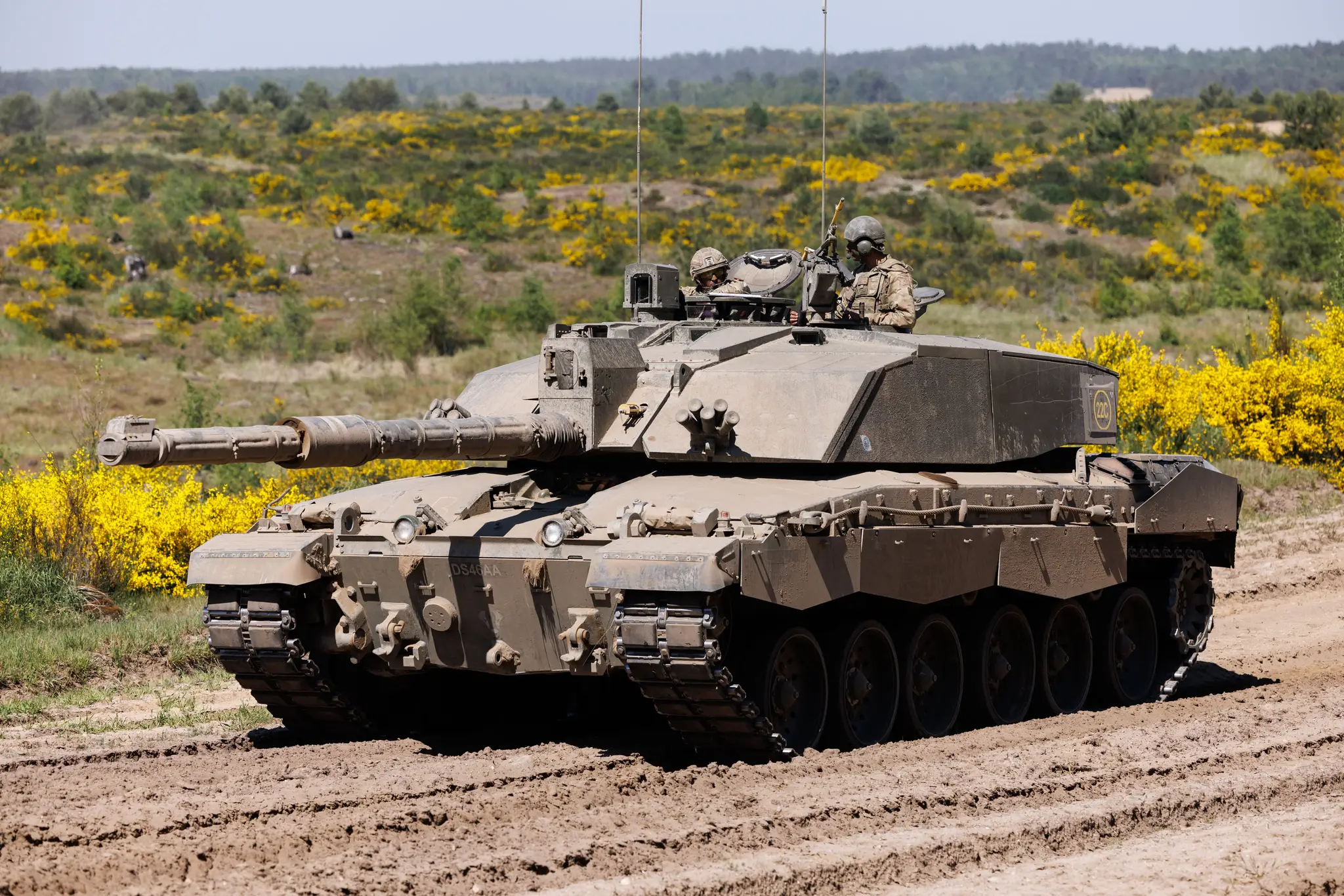 challenger 2