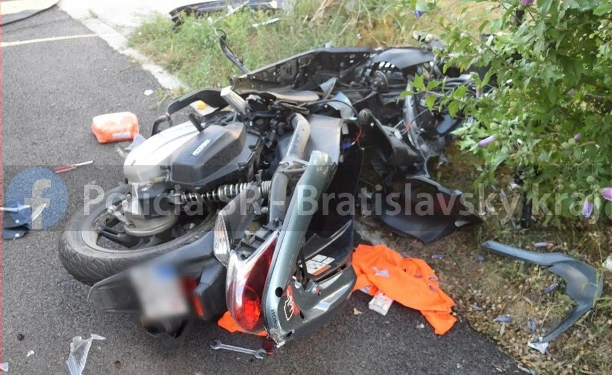 Poškodená motorka.
