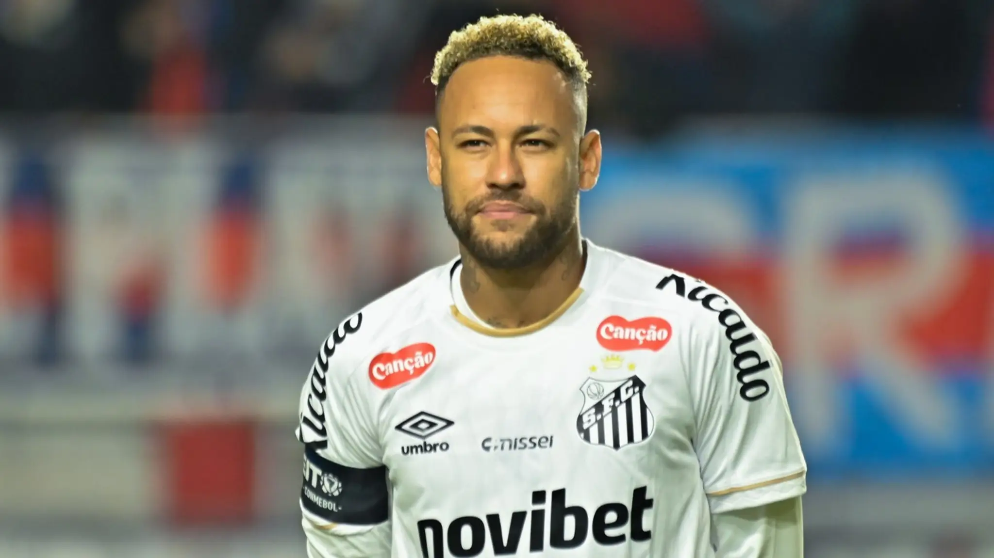 Neymar v drese Santosu. (cropped)