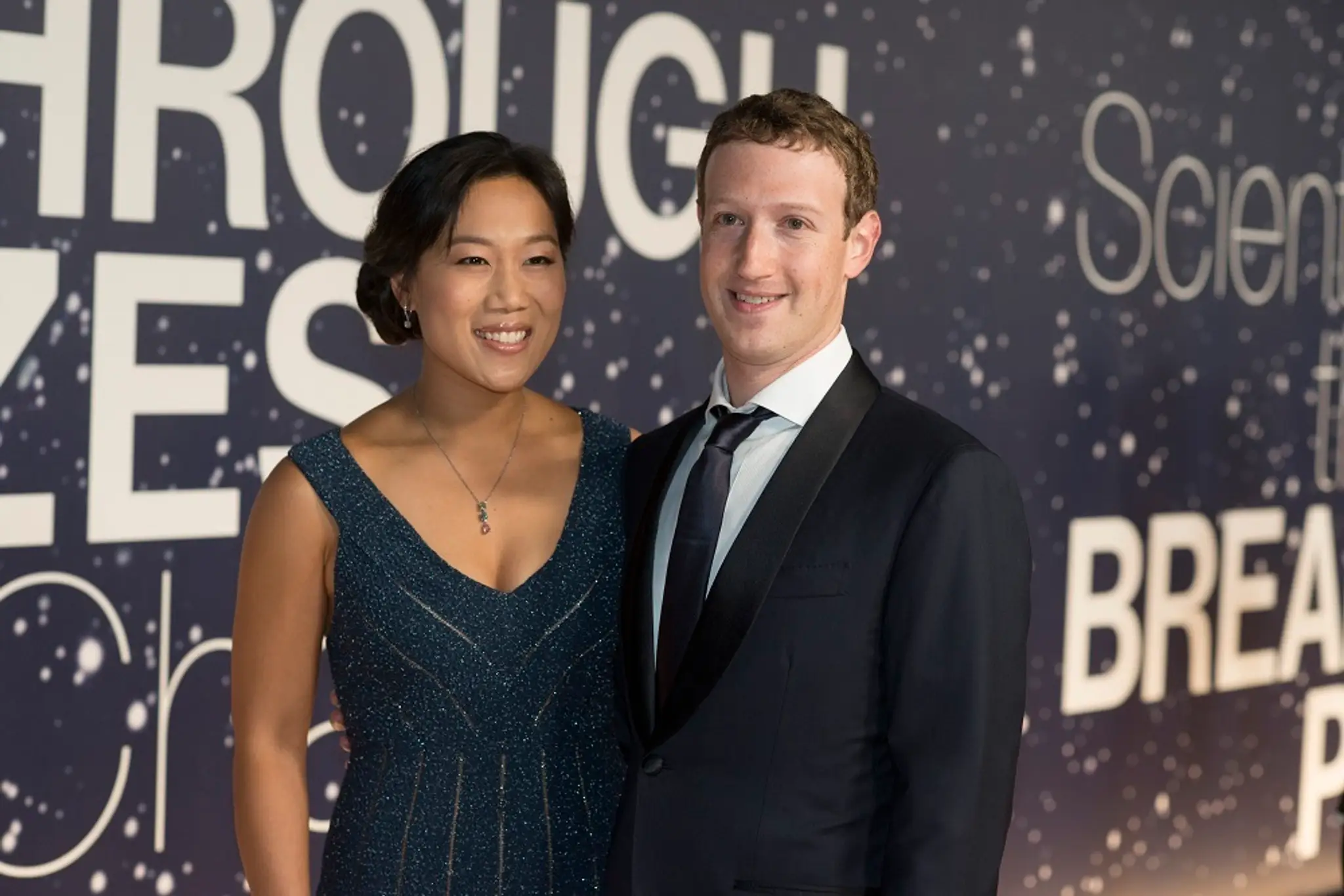 Mark Zuckerberg s manželkou.