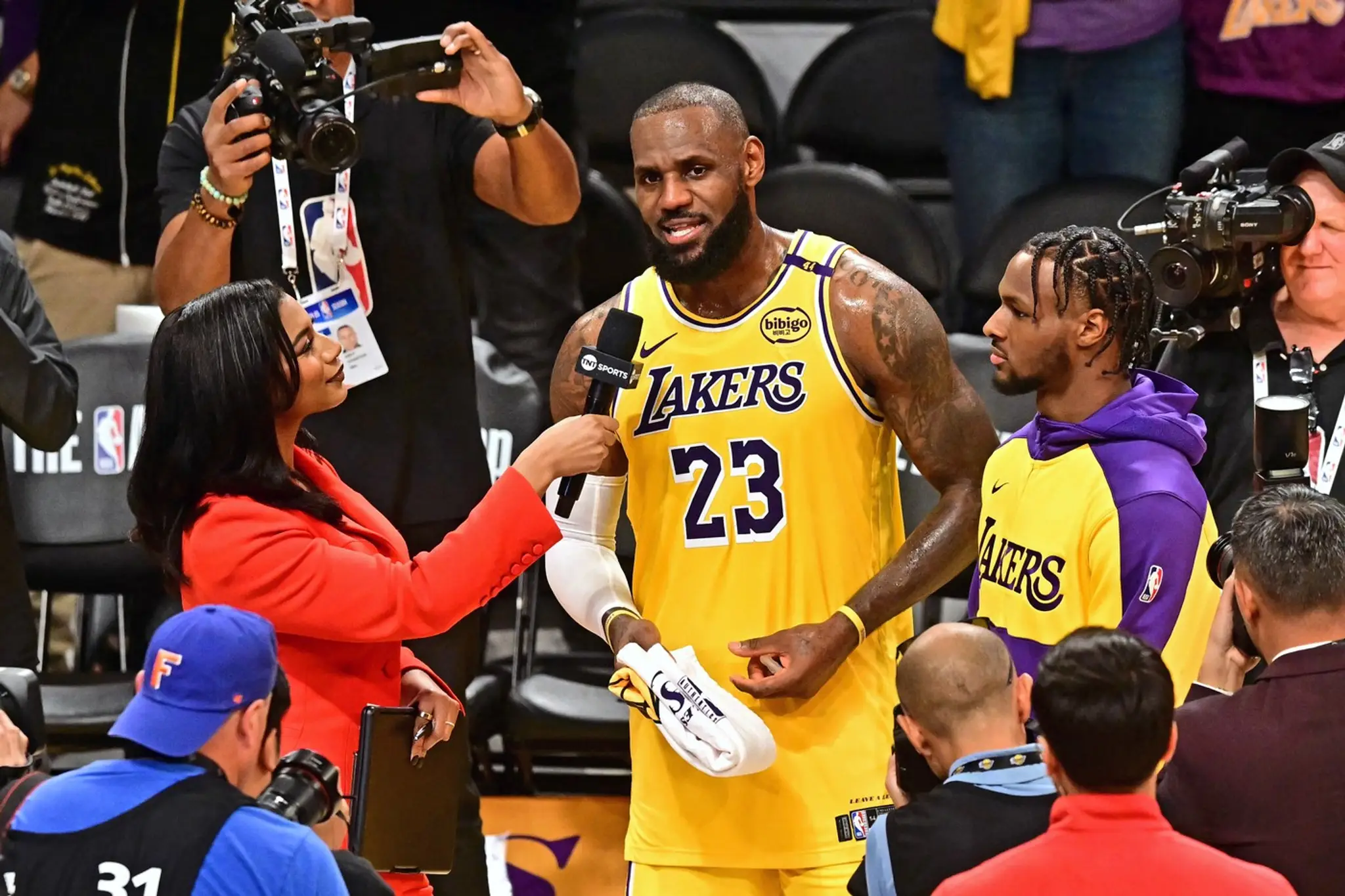 LeBron James so synom