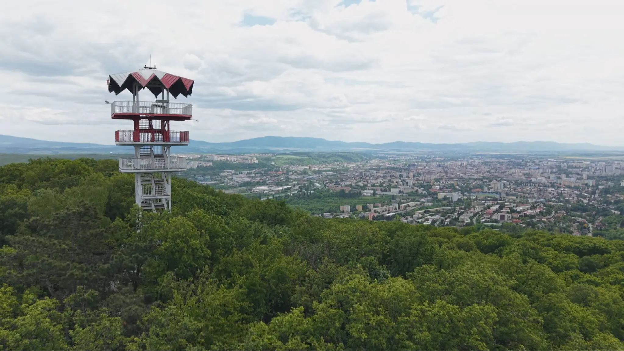 Rekonštrukcia vyhliadkovej veže na kopci Hradná.