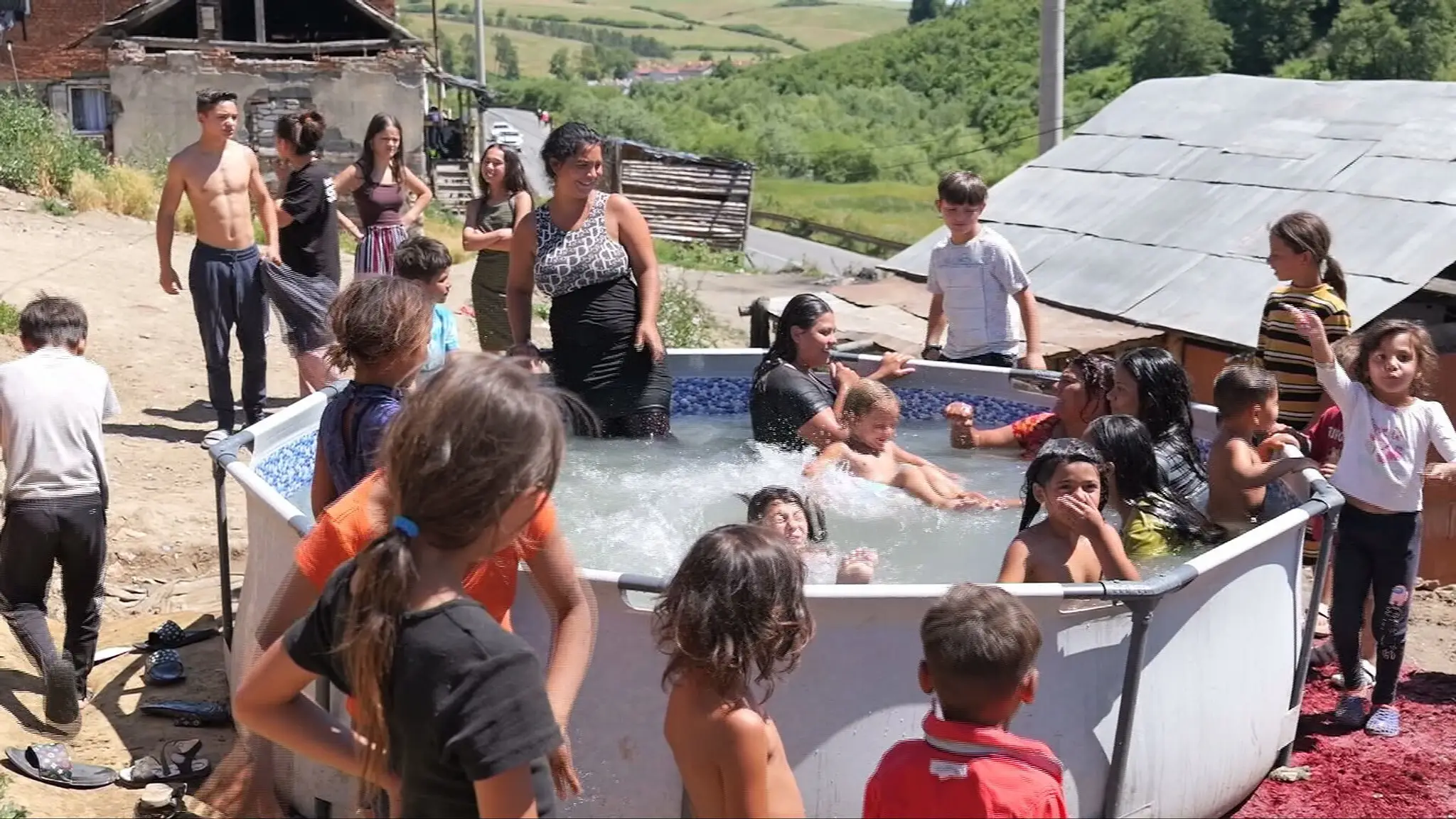 Chudobné osady bojujú s horúčavami po svojom