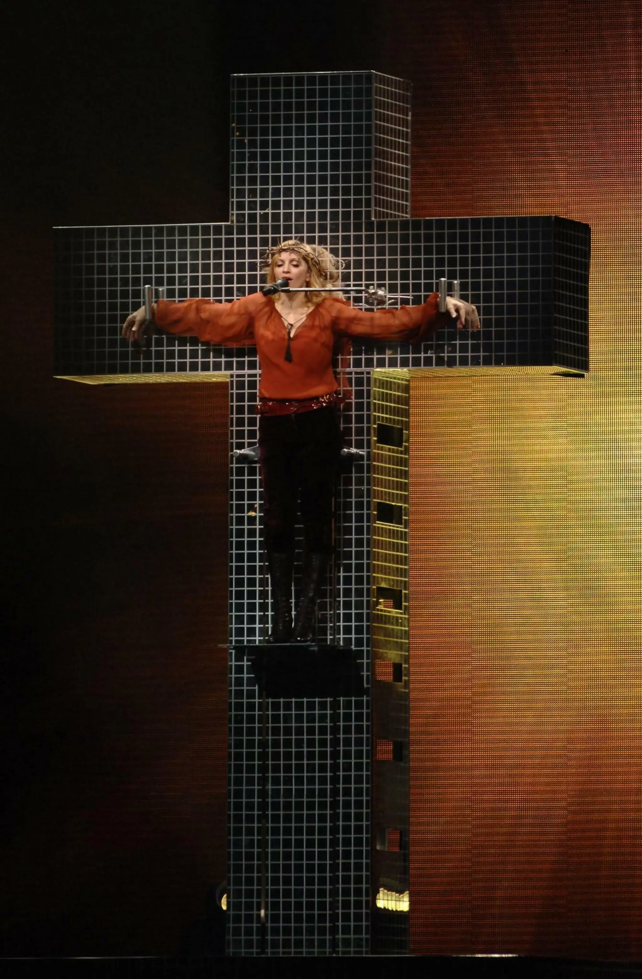Madonna na koncerte na štadióne Millenium vo waleskom Cardiffe 30. júla 2006.