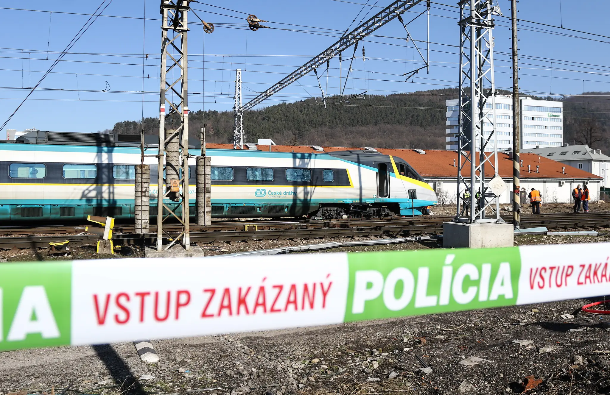 Vykoľajený vlak