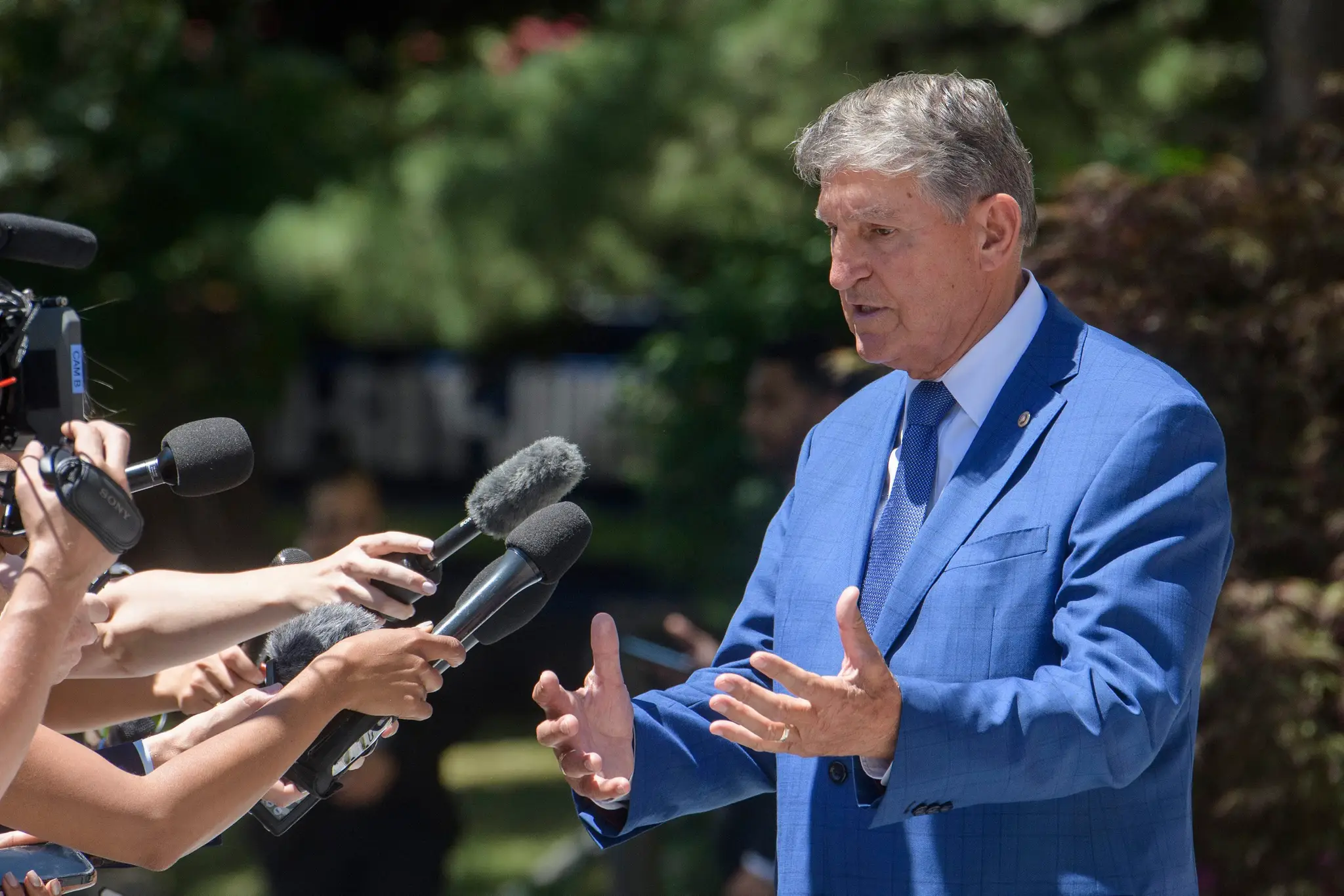 Na snímke senátor Joe Manchin.
