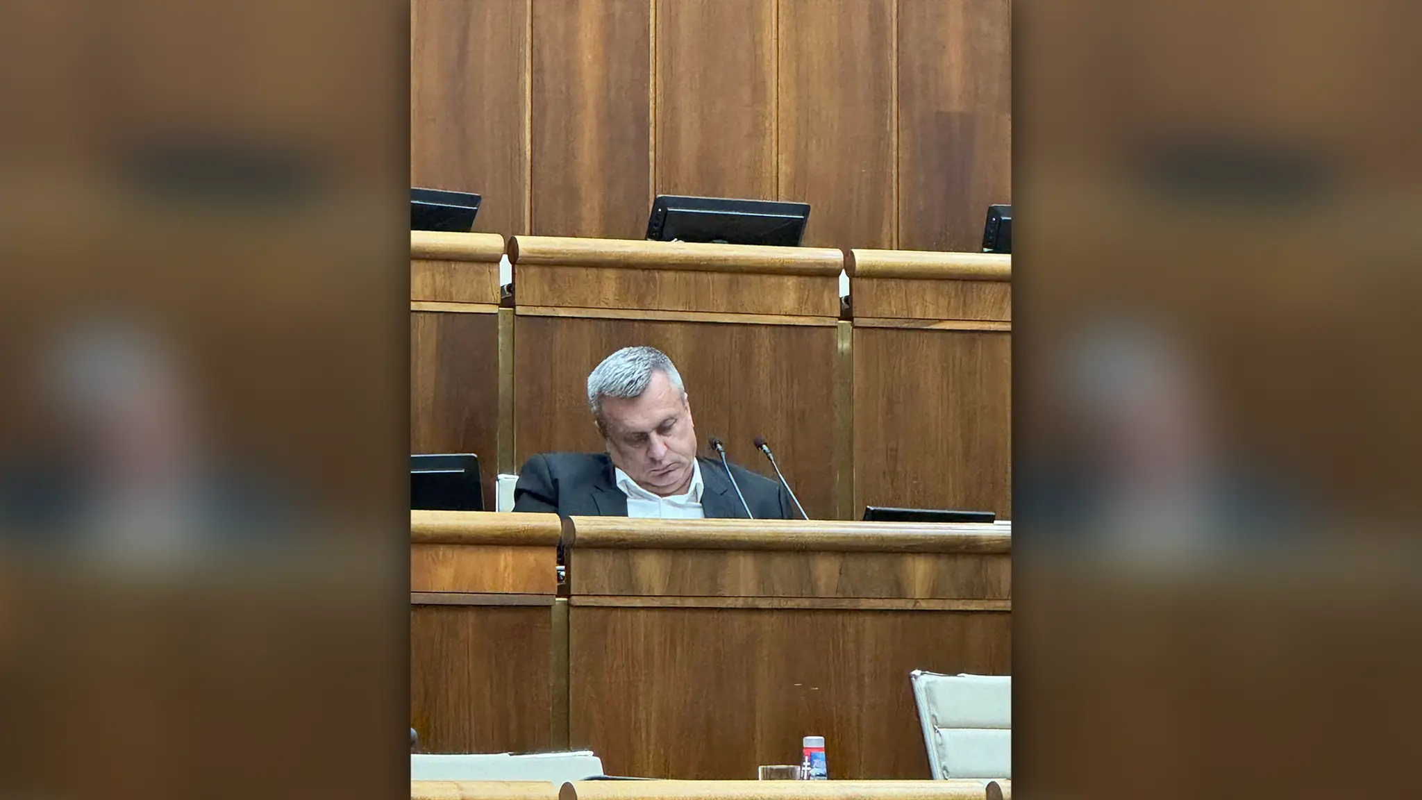 Andrej Danko zaspal v parlamente