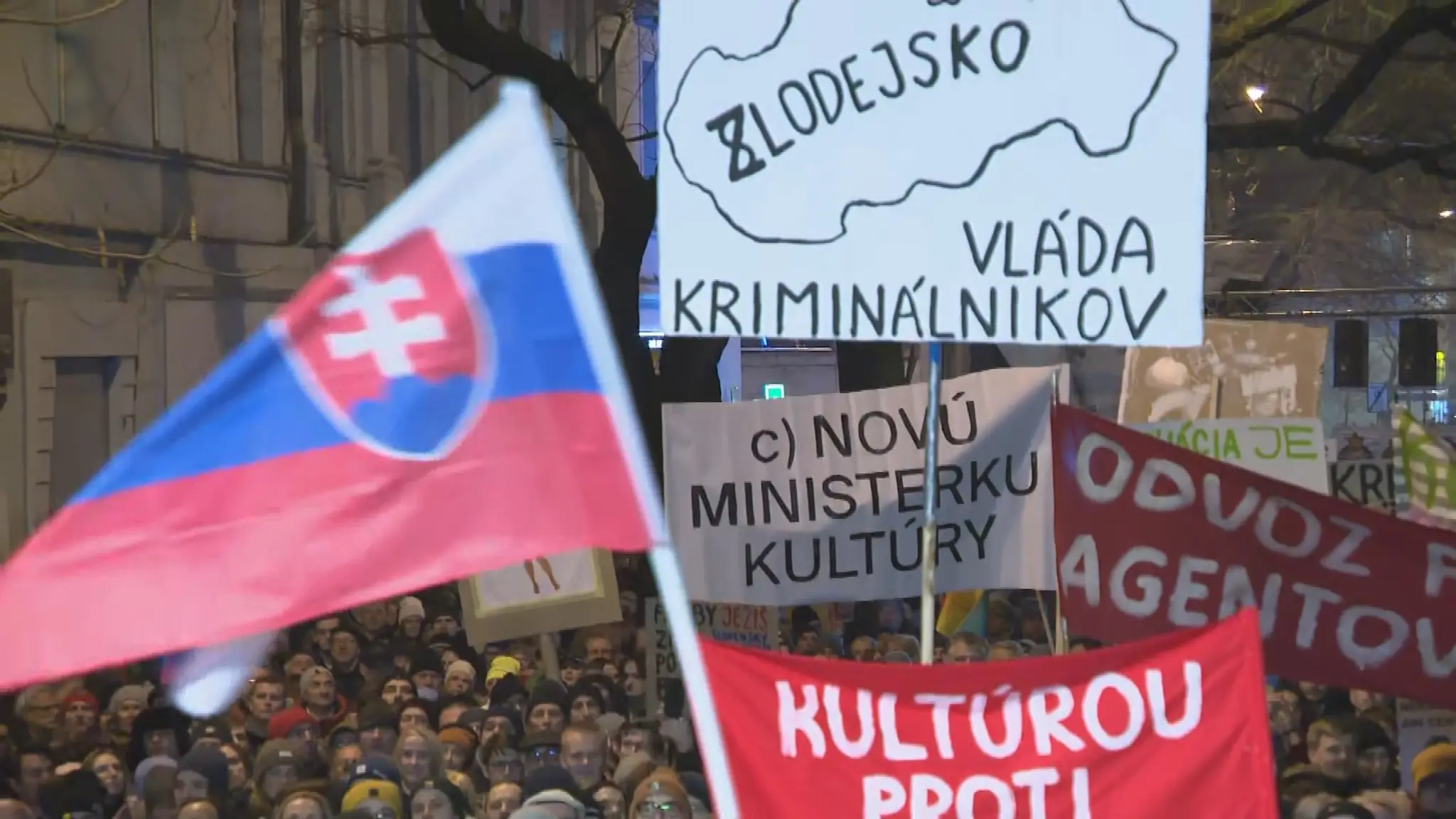 Opozičné protesty v Bratislave.