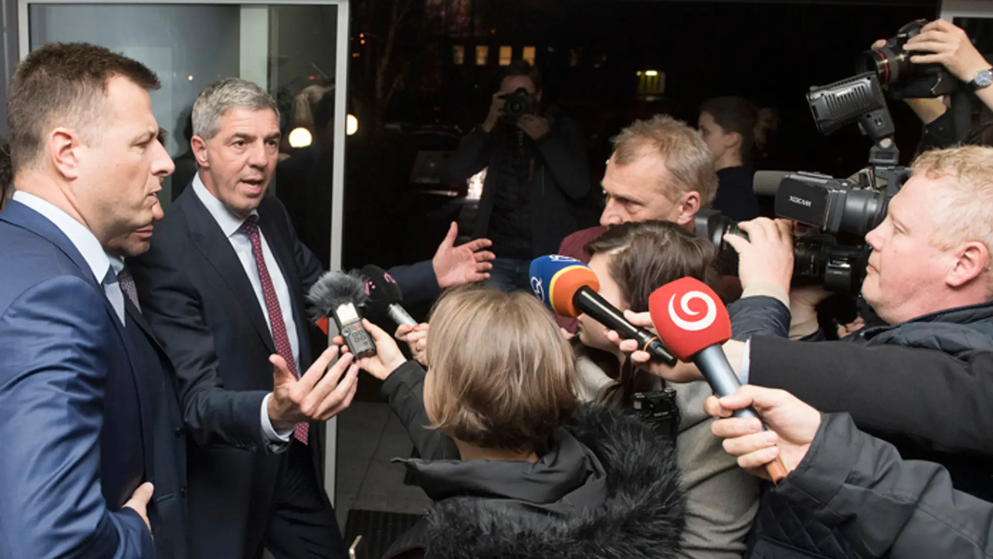 Béla Bugár a Gábor Gál po rokovaní Republikovej rady Most-Híd.