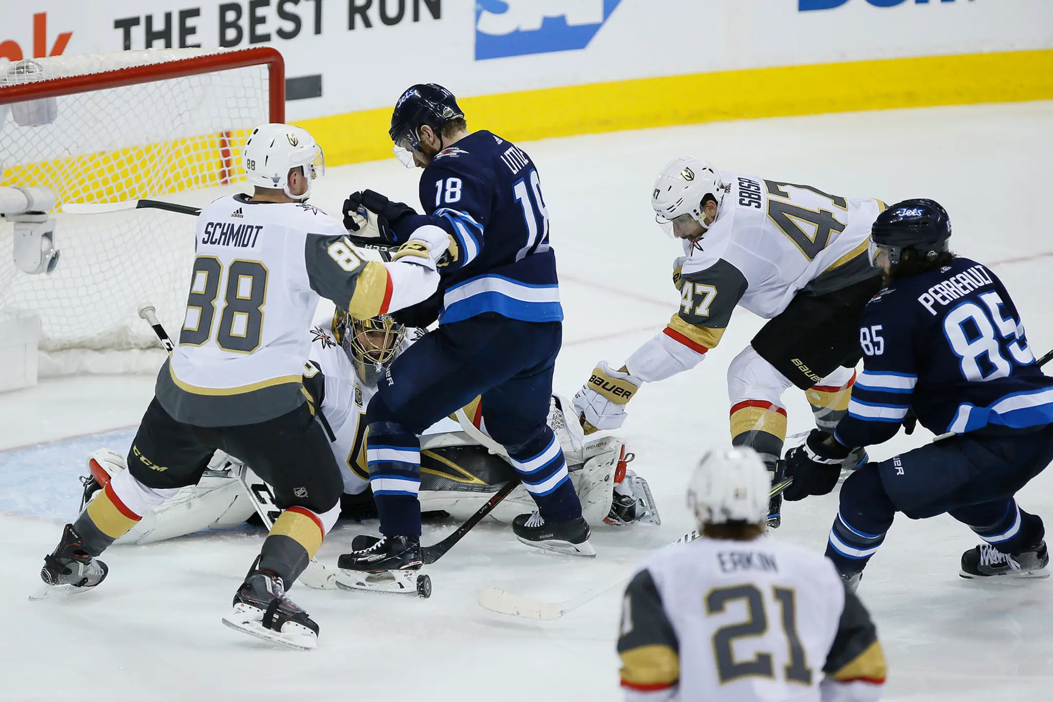 Zo súboja Winnipeg Jets - Vegas Golden Knights.