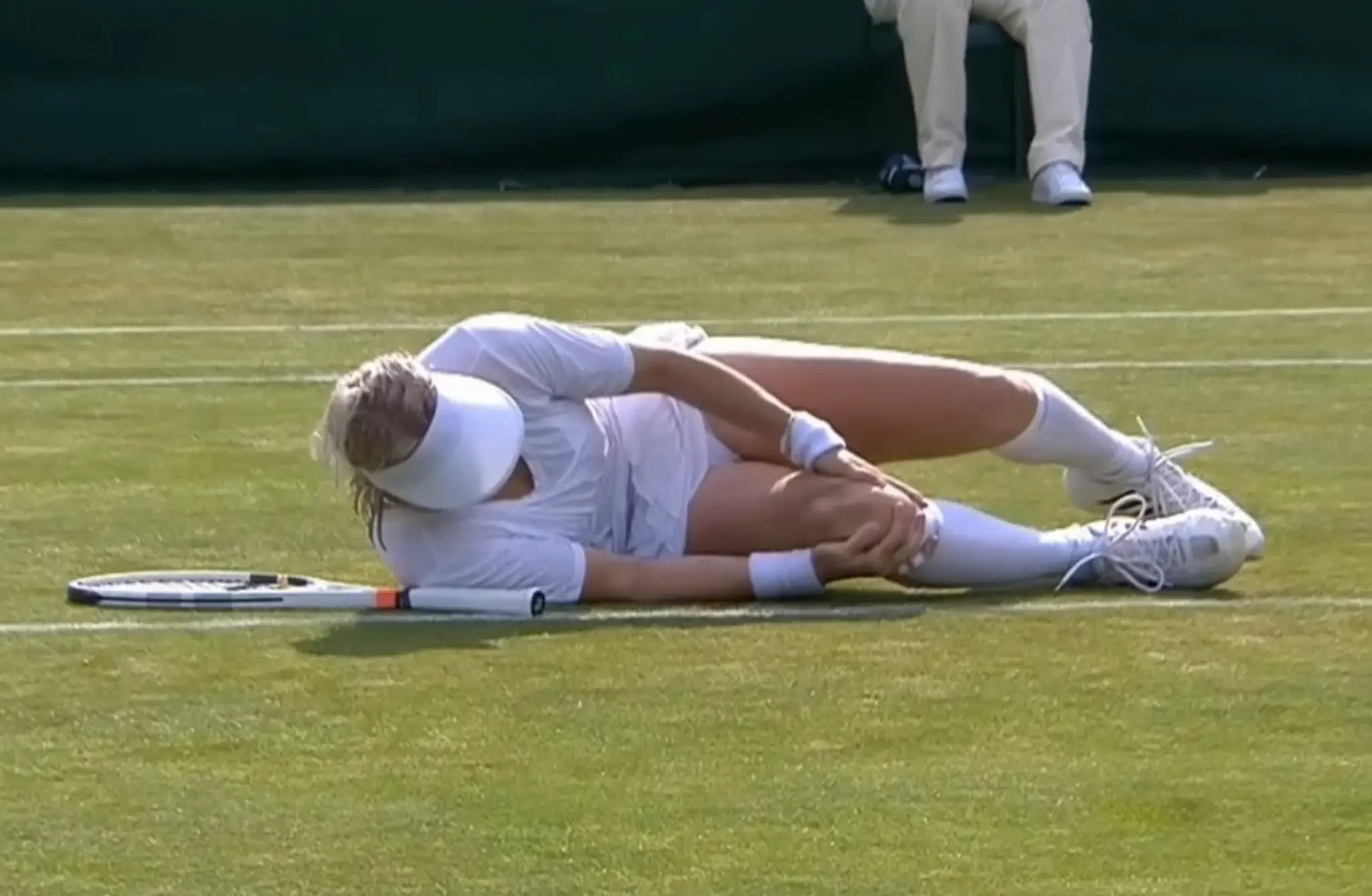 Americká tenistka Bethanie Matek Sandsová si na Wimbledone privodila škaredé zranenie kolena.