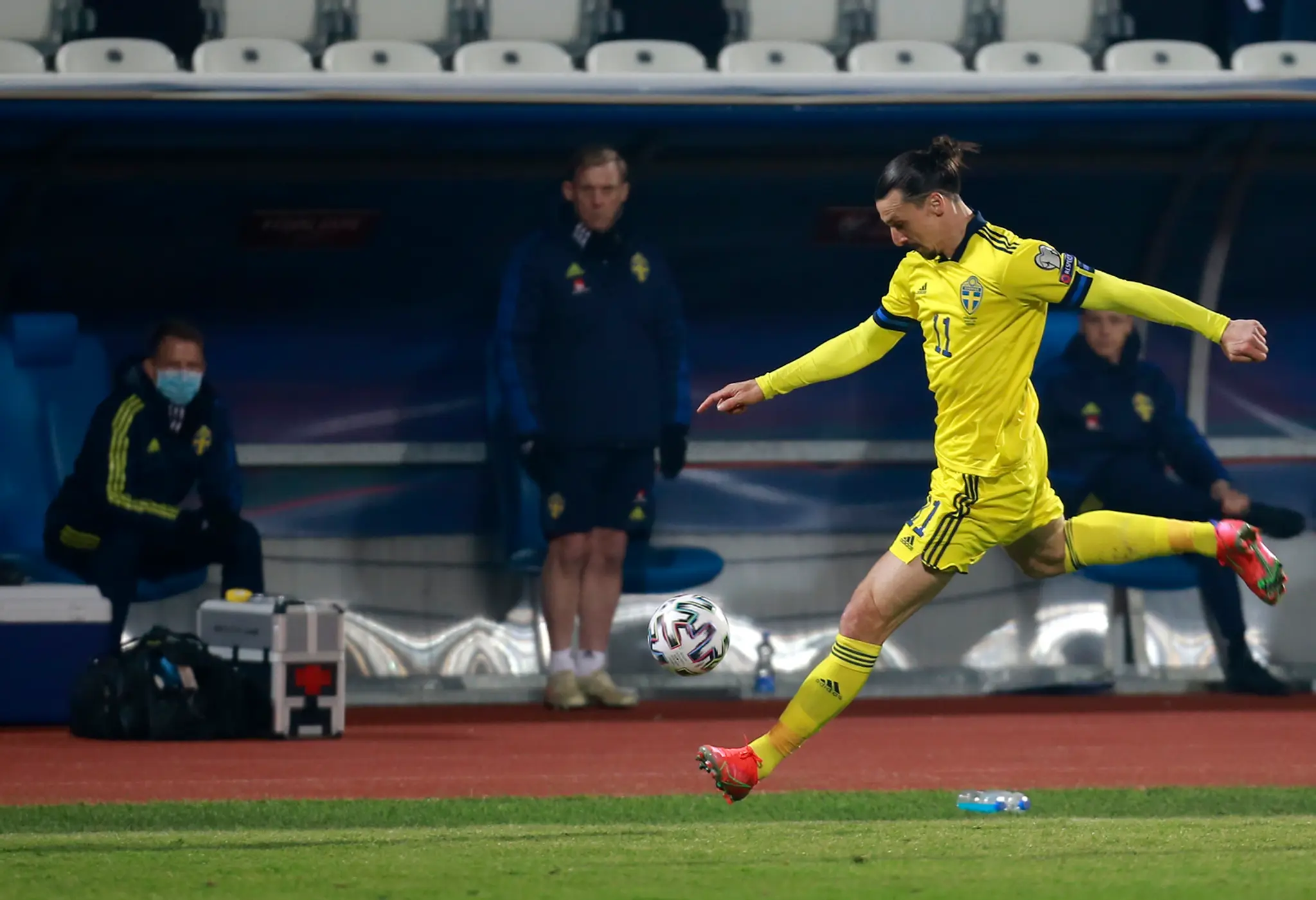 Zlatan Ibrahimovič v zápase Švédska s Kosovom.