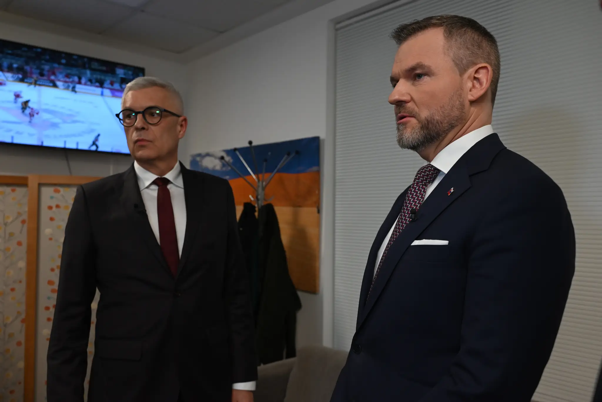 Predvolebná diskusia s Petrom Pellegrinim a Ivanom Korčokom.