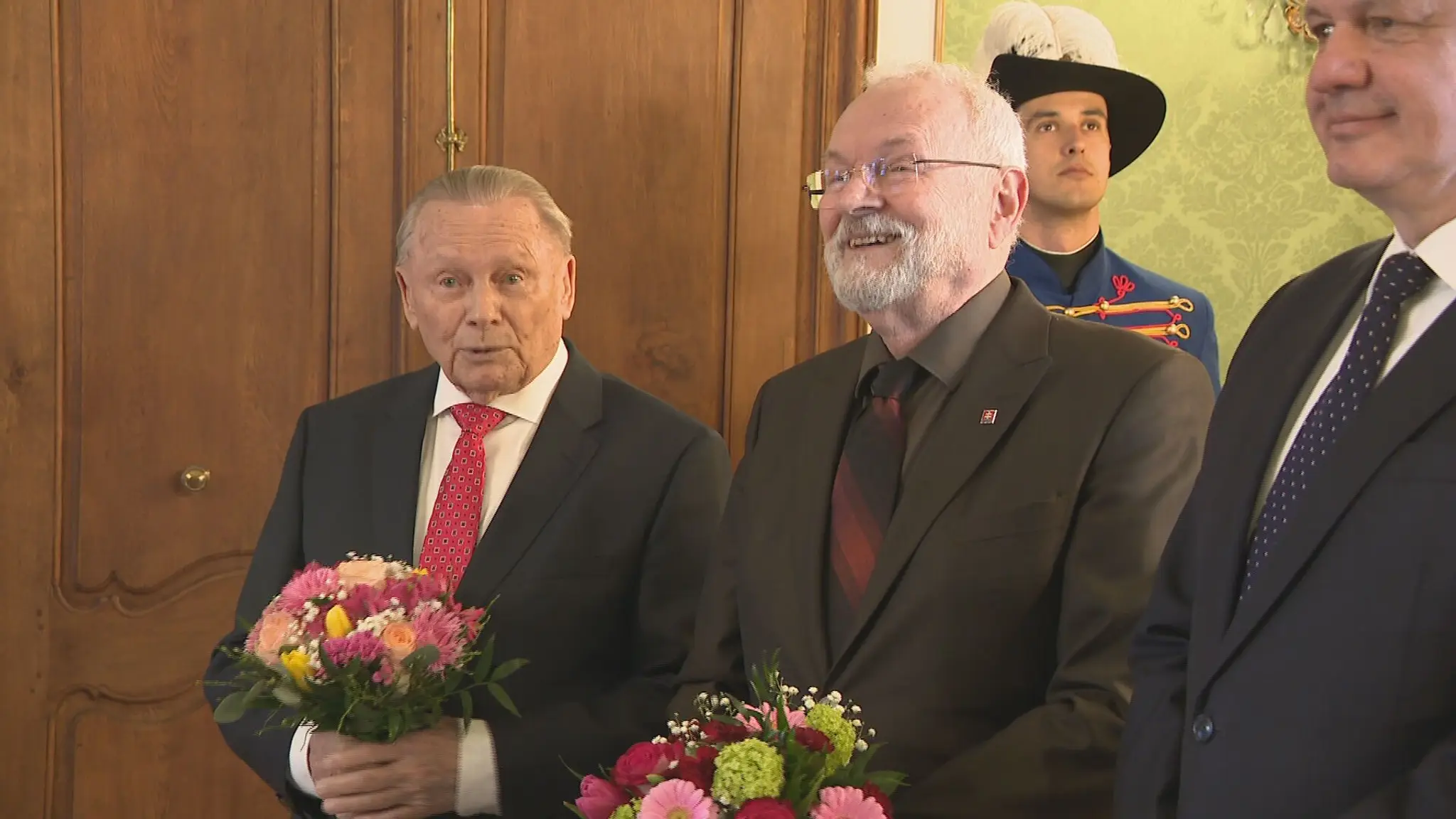 Zľava exprezidenti Rudolf Schuster, Ivan Gašparovič a Andrej Kiska.