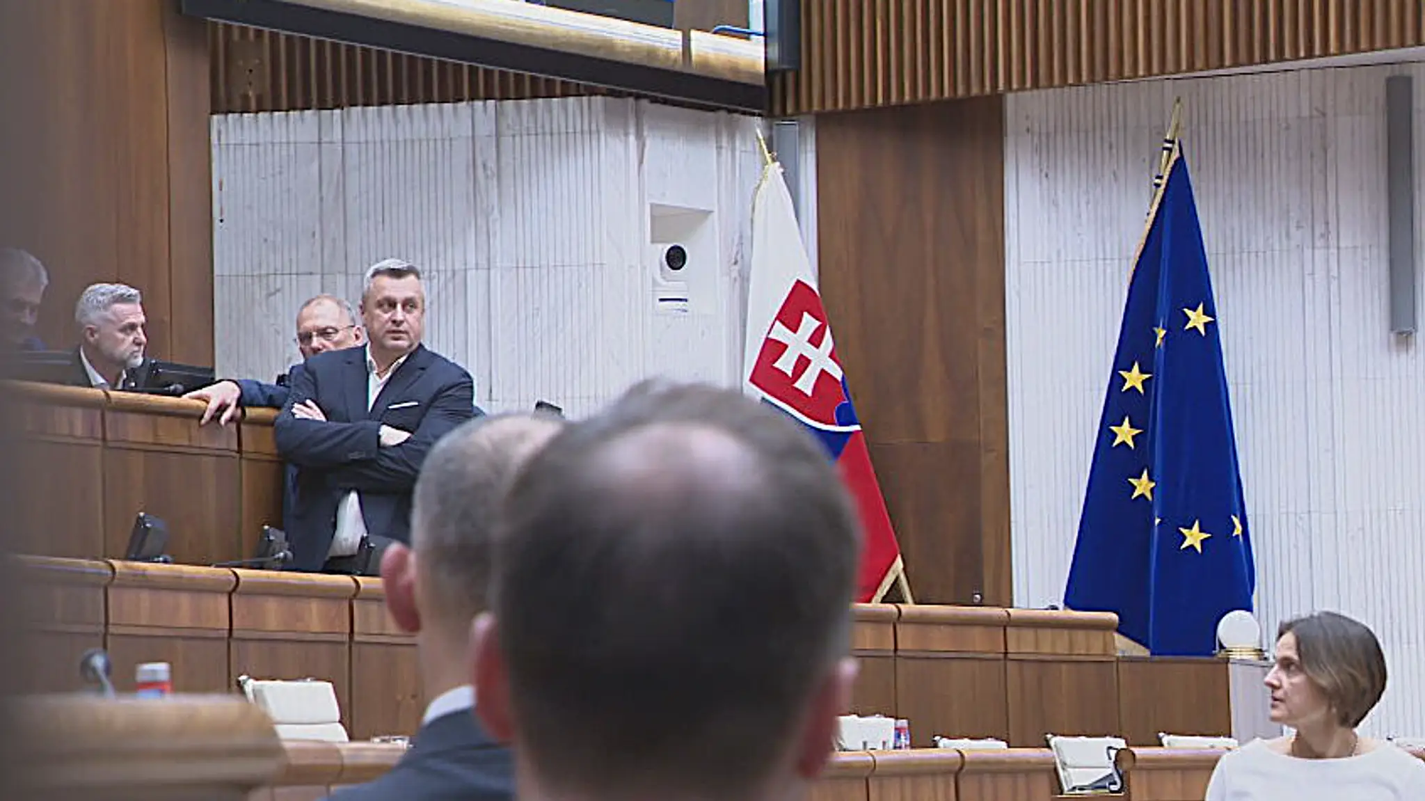 Parlamentná noc. 