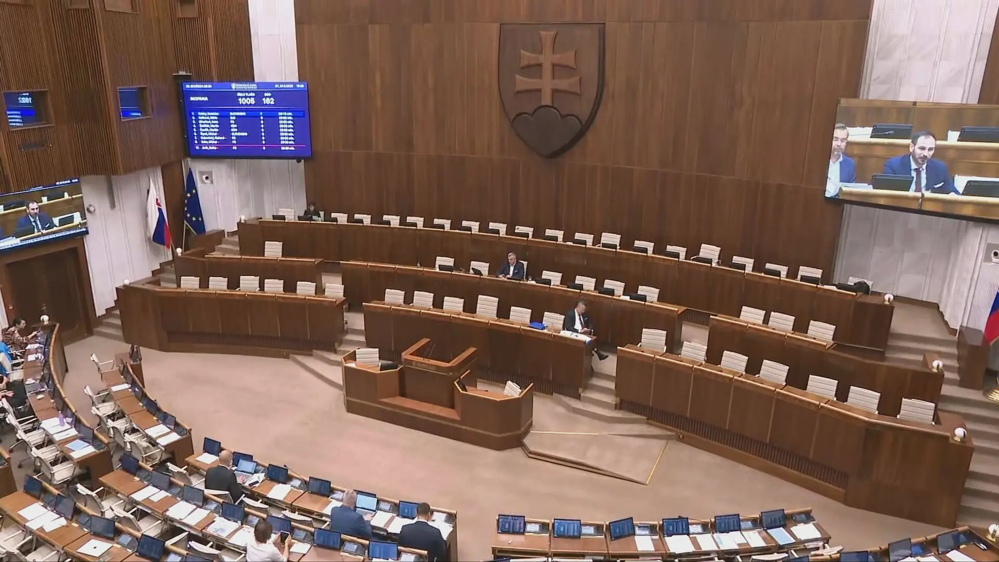 Parlament. Ilustračná snímka