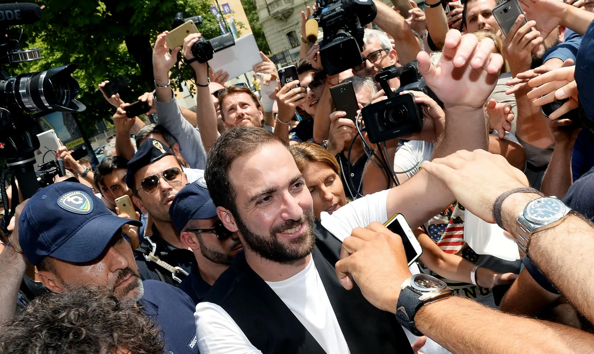 Gonzalo Higuaín prestúpil do Juventusu Turín.