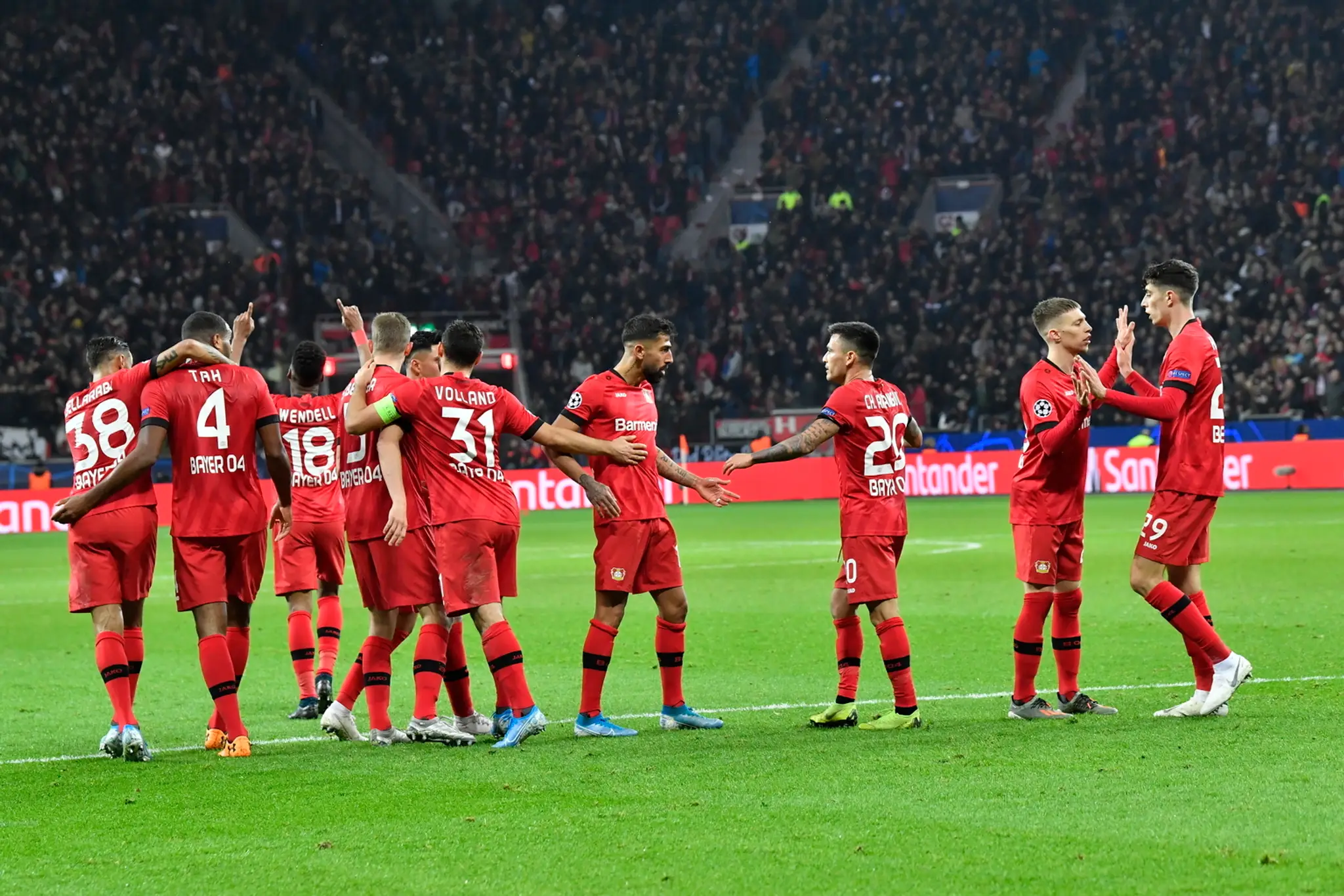 Juan Bernat z PSG v LM proti Clubu Bruggy.
