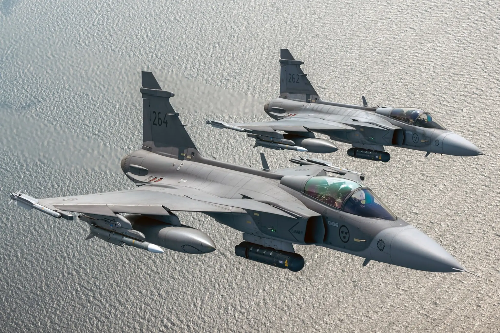 Stíhačky JAS-39 Gripen.
