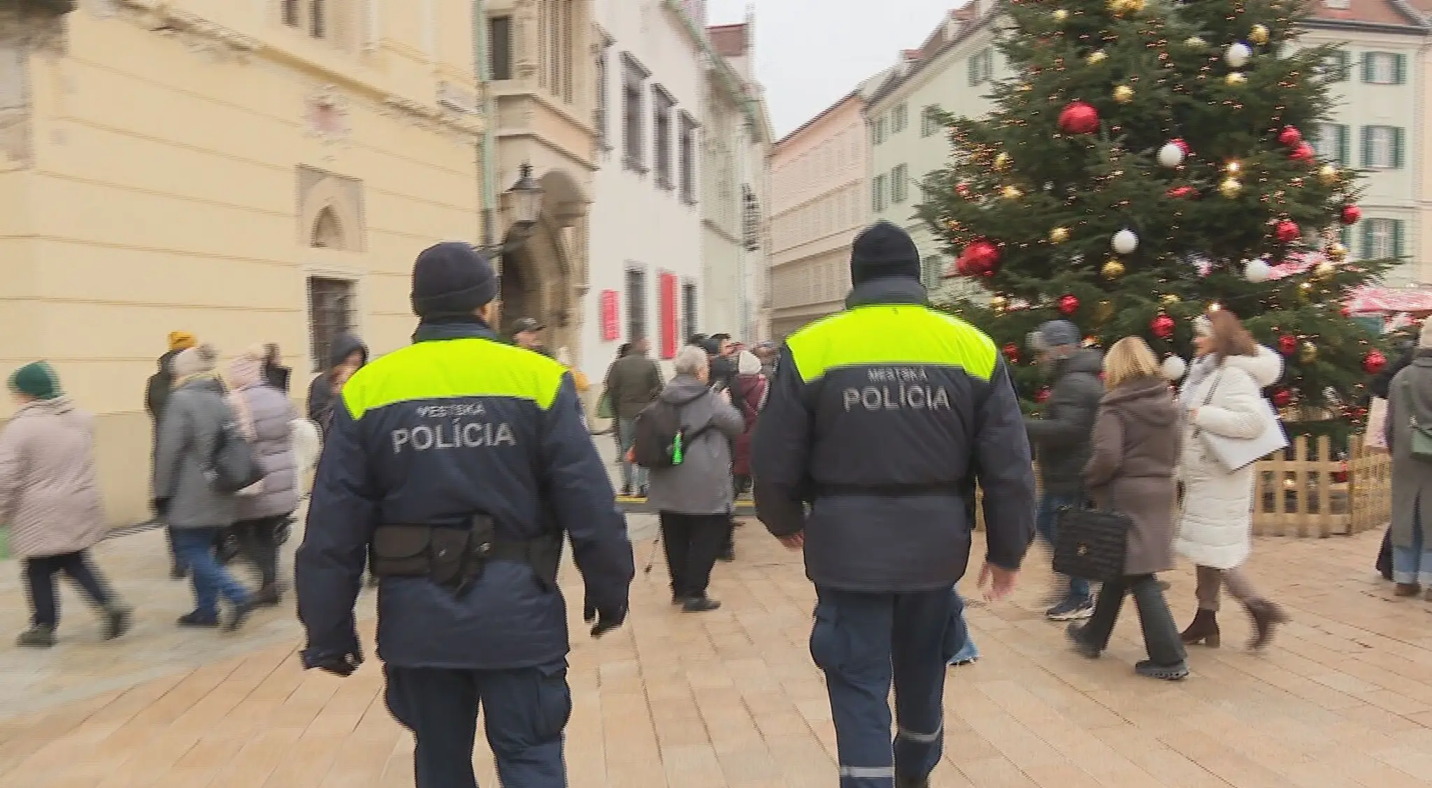 Mestská polícia na vianočných trhoch