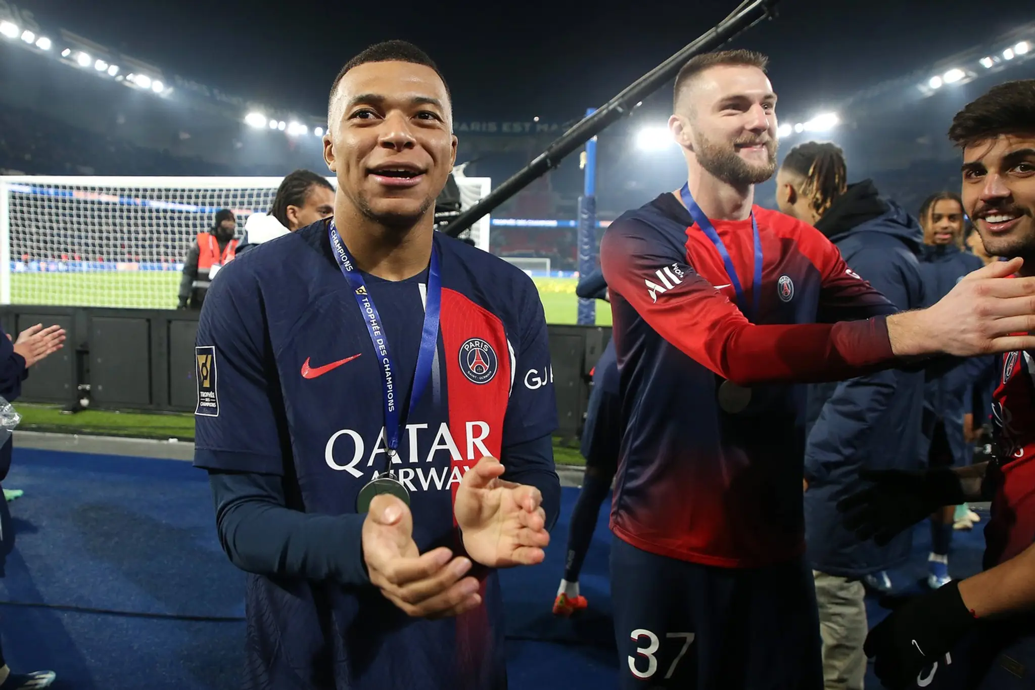 Kylian Mbappé a Milan Škriniar.