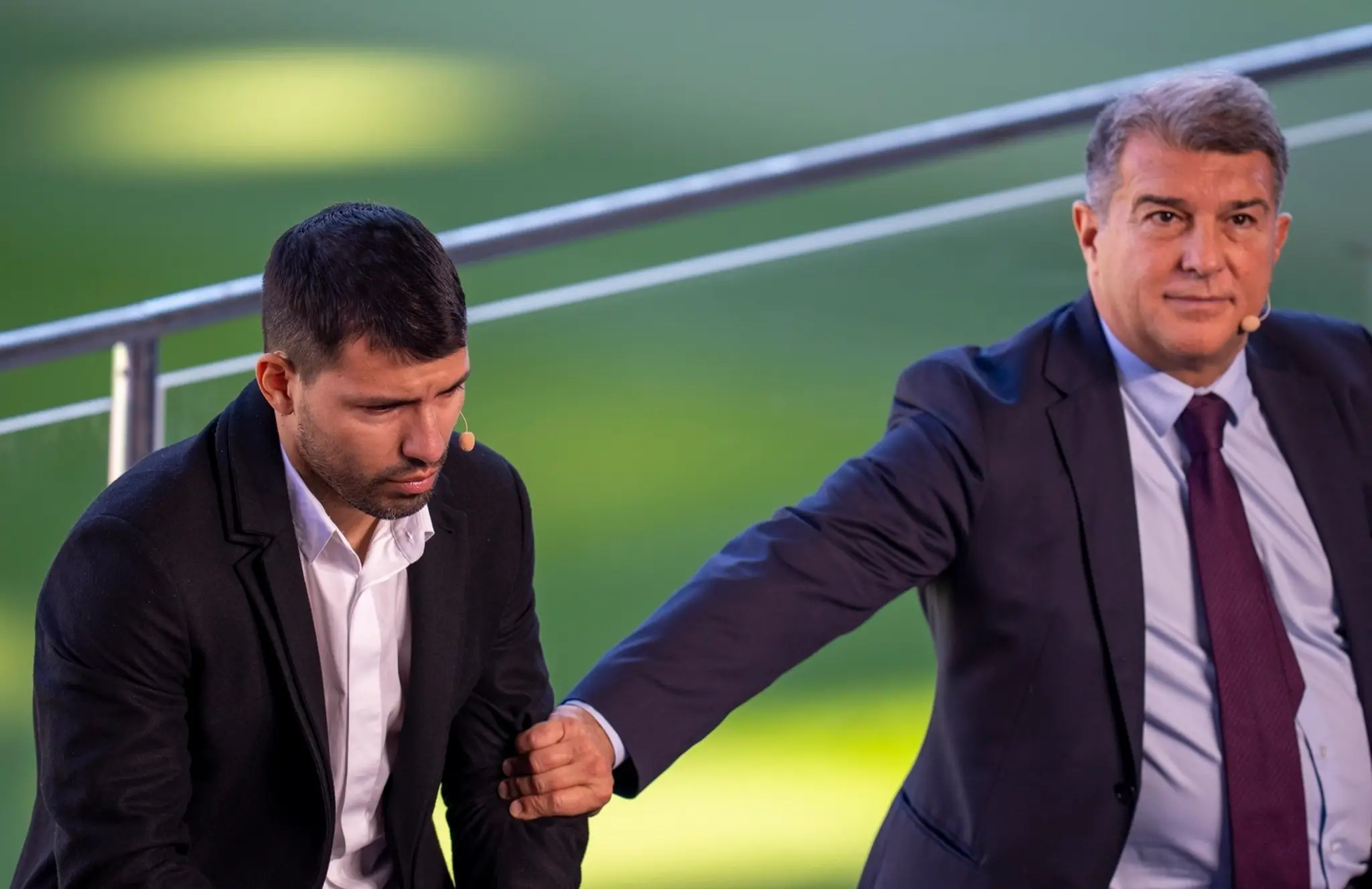Sergio Aguero sa neubránil slzám, podporu mu vyjadril Joan Laporta.