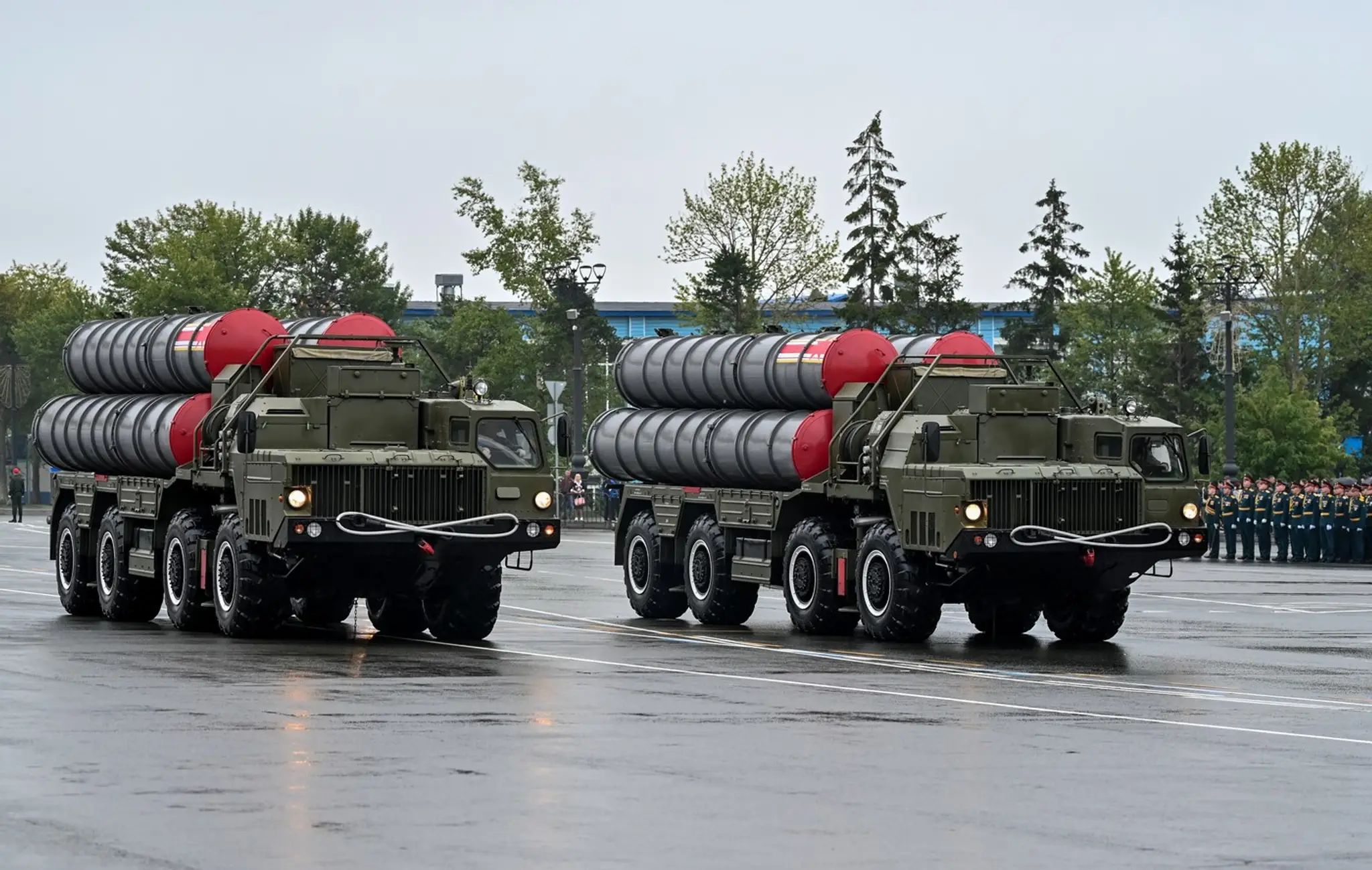 Ruské protivzdušné raketové systémy S-400 Triumph.