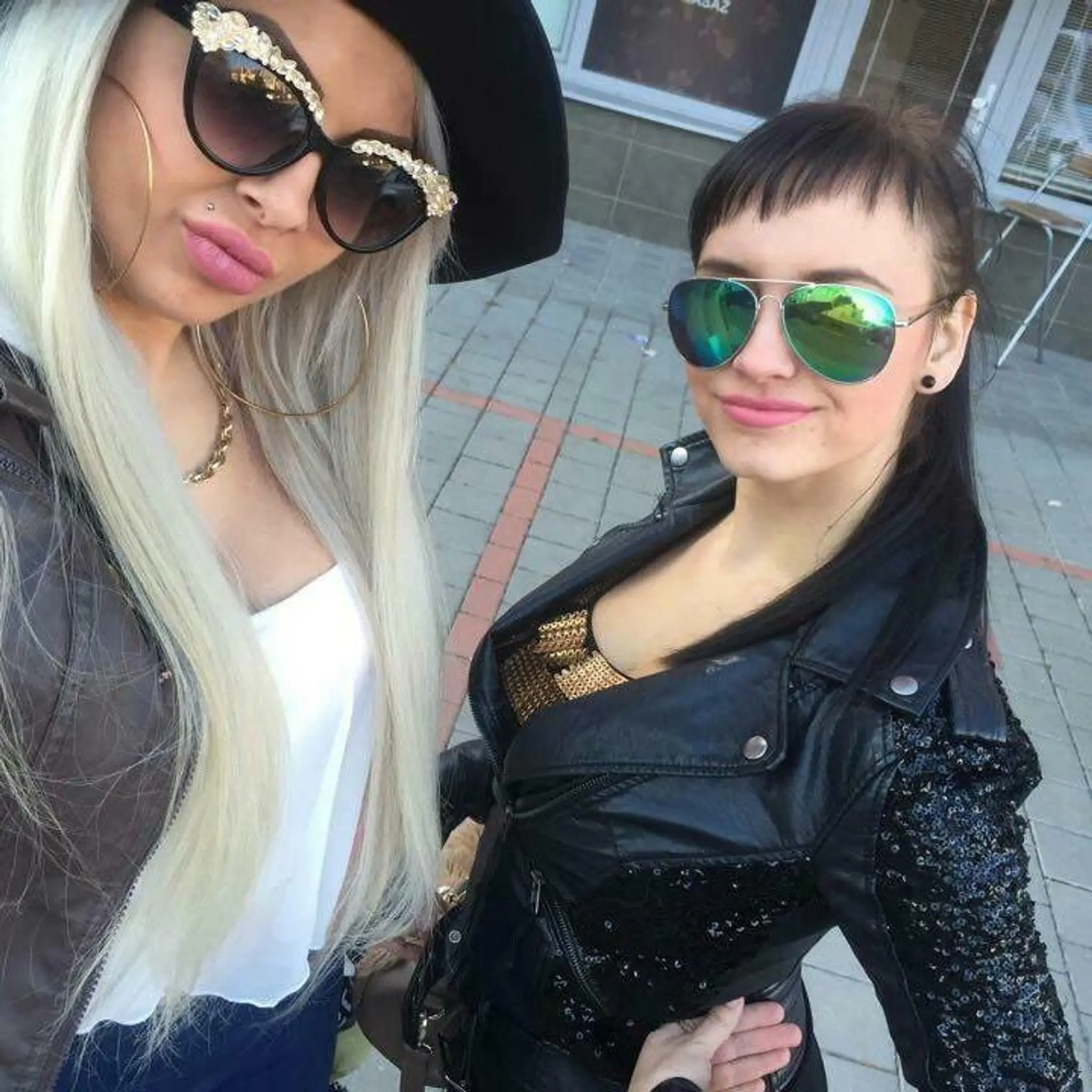 Daniela Nikoleta Kortišová a Nikola Ledecká