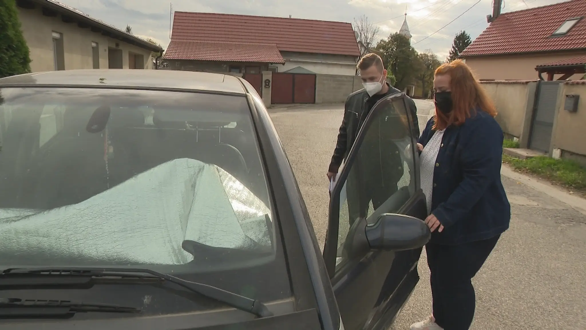 Žena žiadala po nehode od poisťovne peniaze, takmer rok však čakala márne.