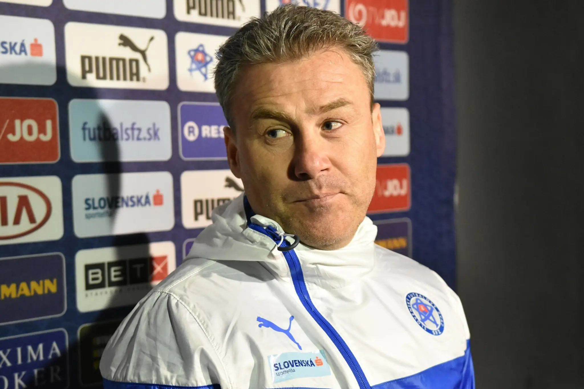 Tréner slovenskej futbalovej reprezentácie do 21 rokov Pavel Hapal.