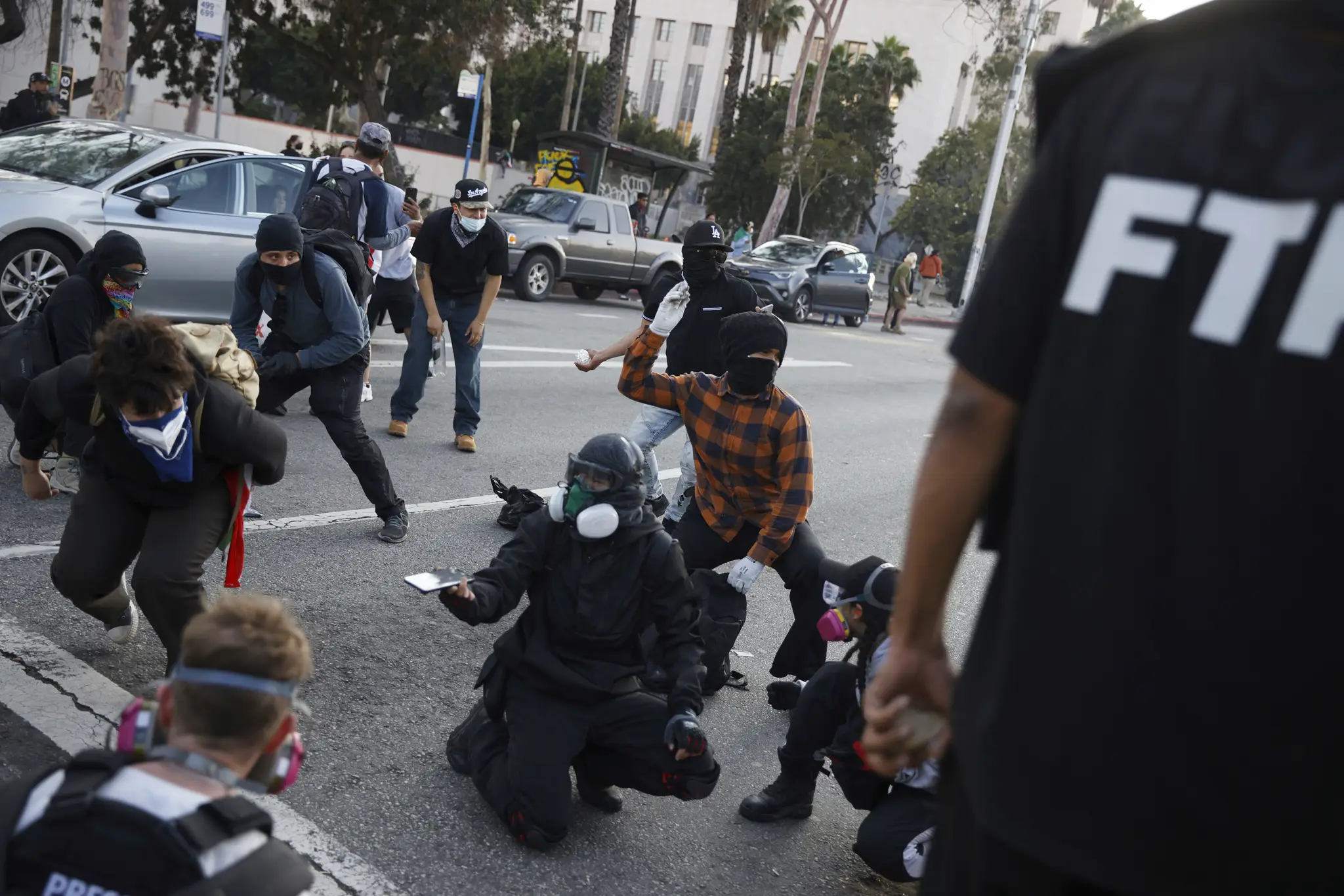 Hnev narastá. Trump posiela do ulíc Los Angeles ďalších vojakov aj námornú pechotu