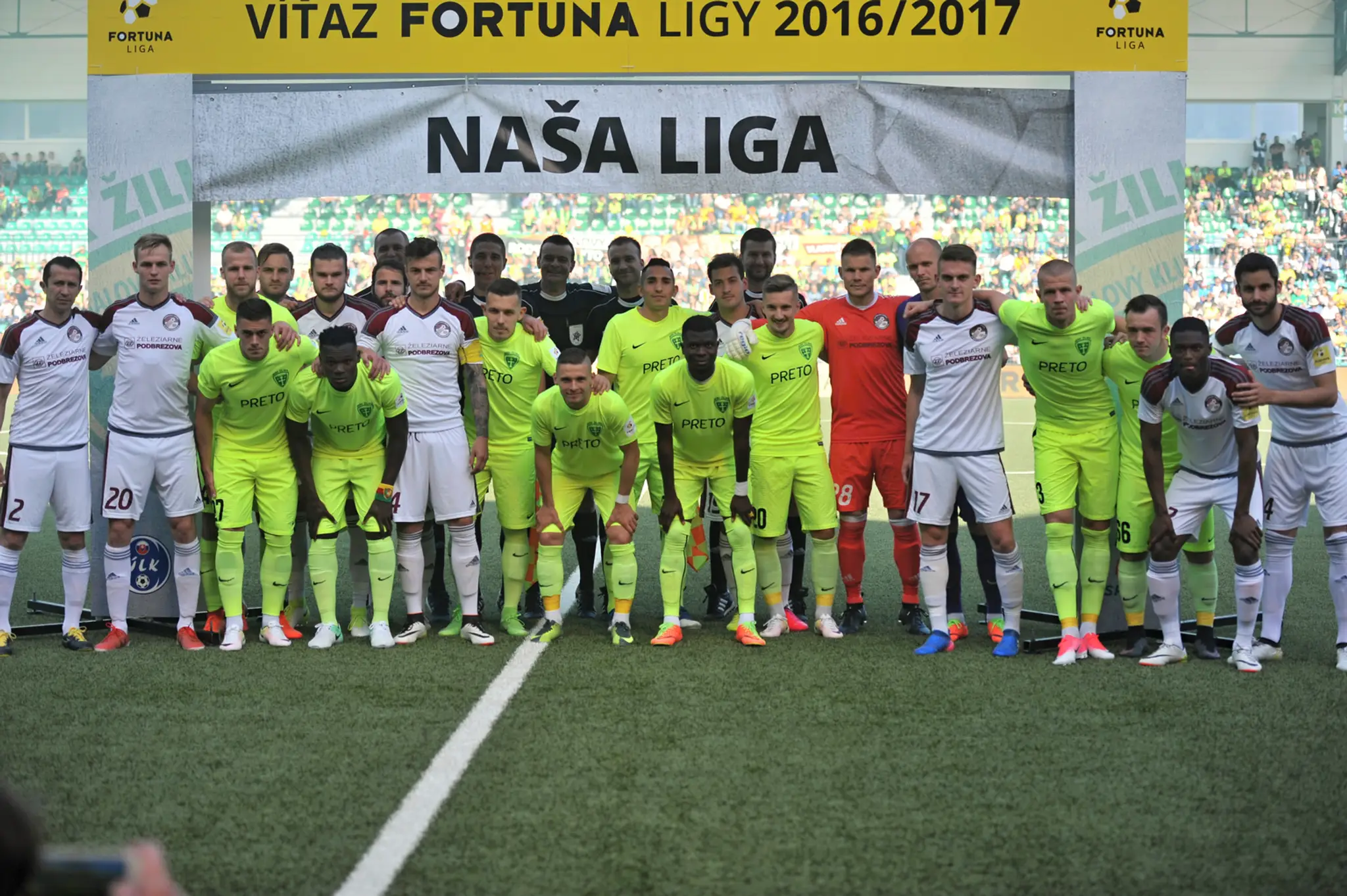 Na snímke futbalisti MŠK Žilina, víťaz Fortuna ligy 2016 -2017.