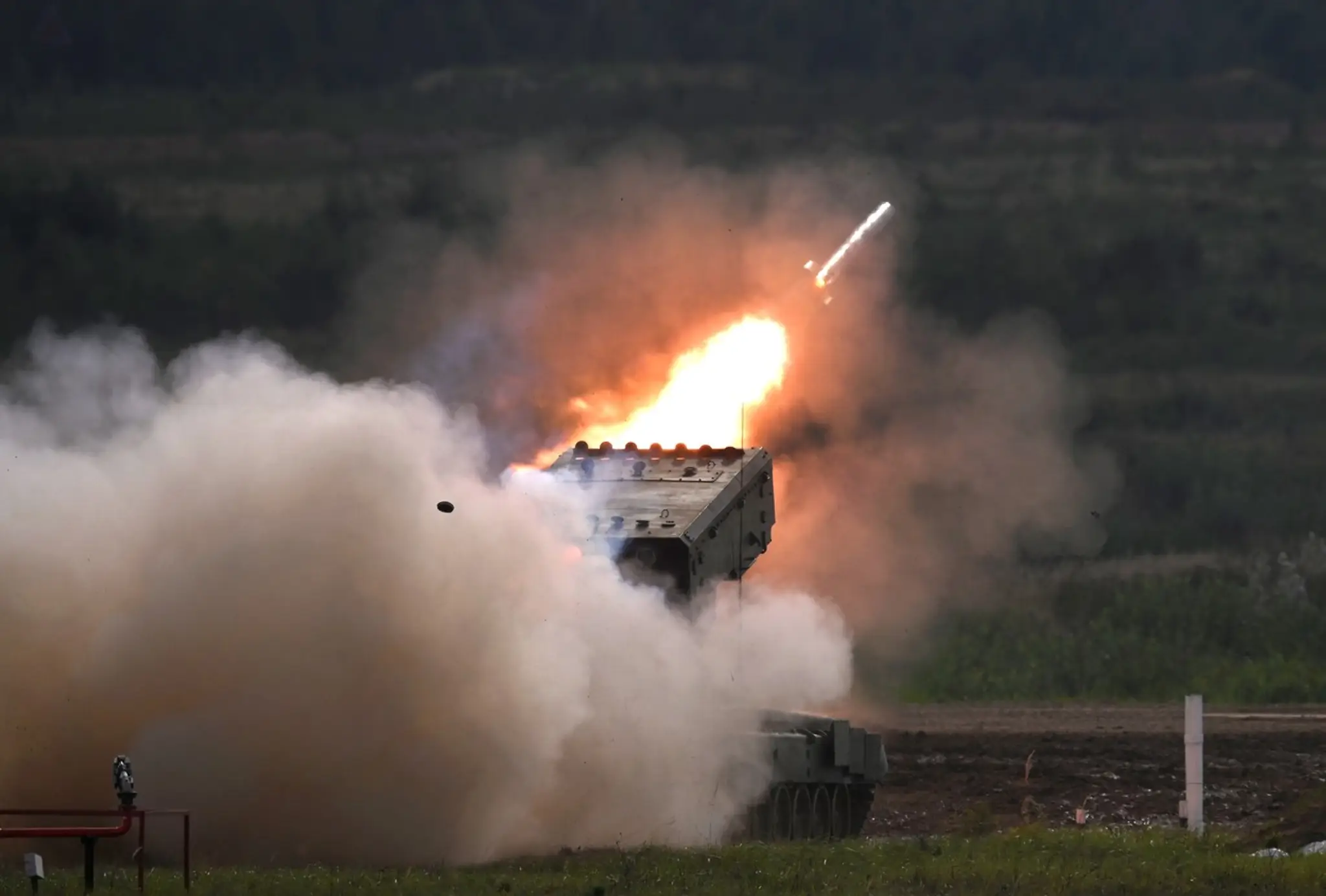 Raketomet TOS-1A Solncepek.