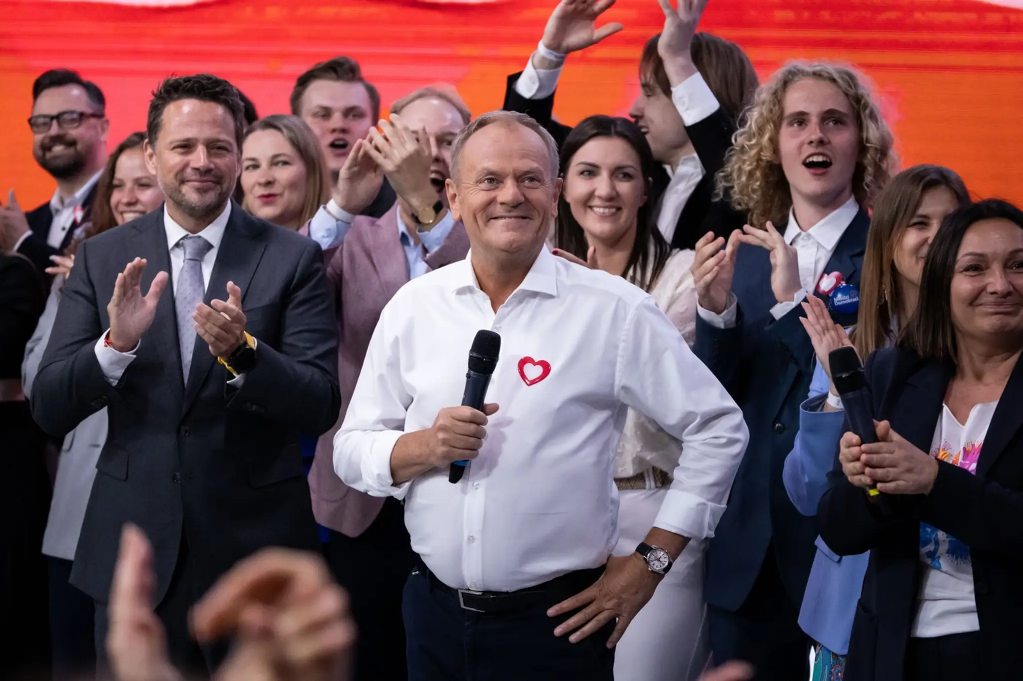 V Poľsku tesne zvíťazila Občianska koalícia premiéra Donald Tuska