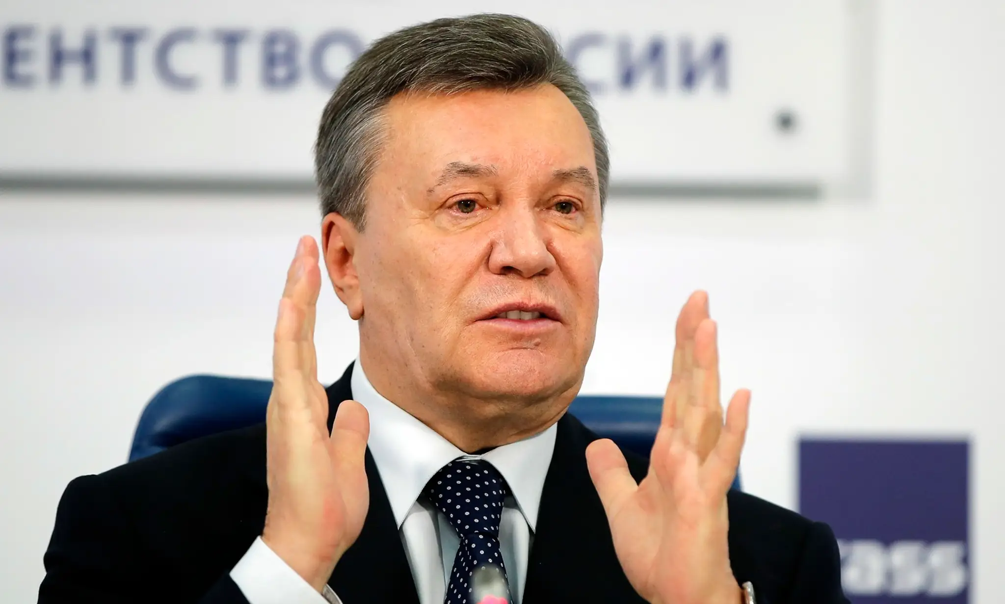 Alexander Ovečkin z Washingtonu oslavuje gól proti Torontu.