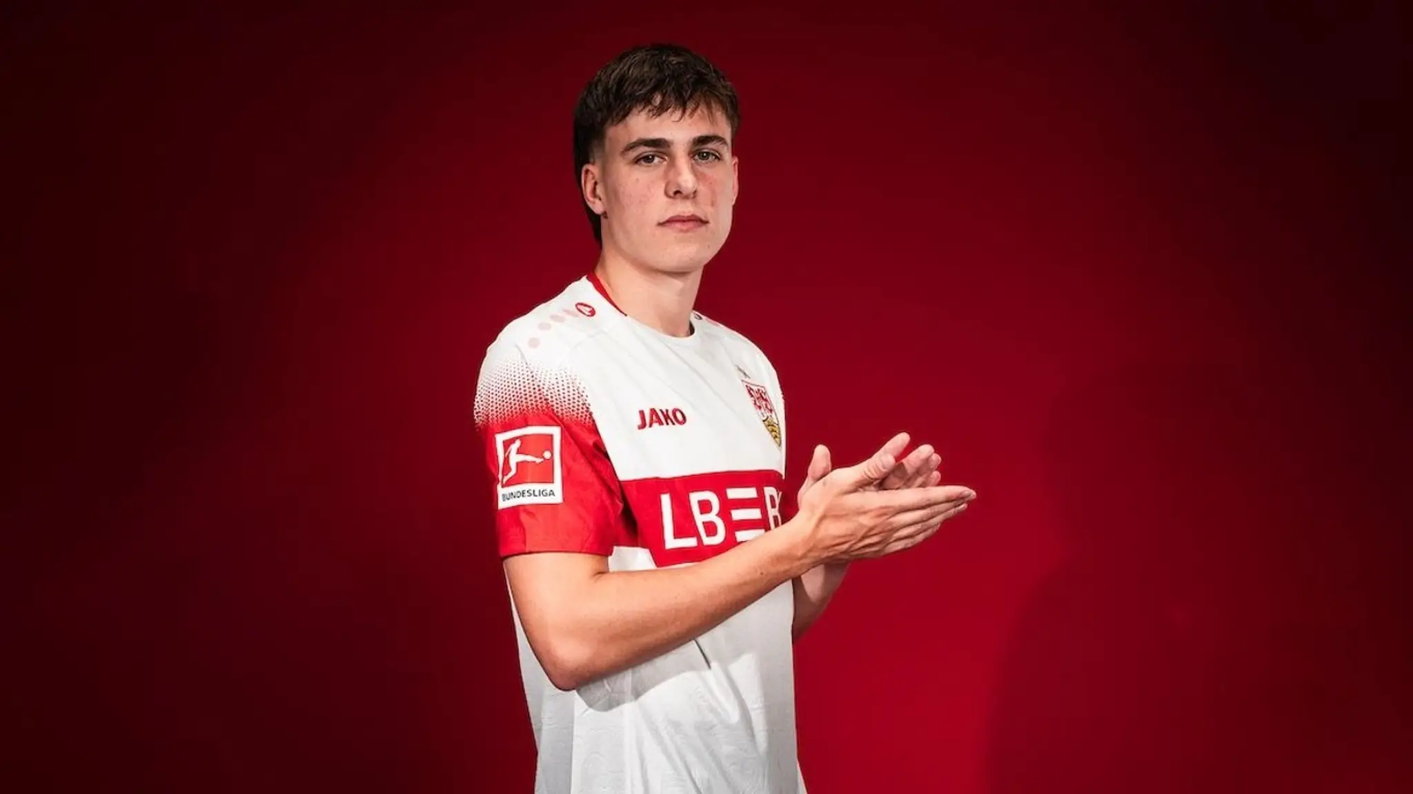 Leo Sauer v drese VfB Stuttgart