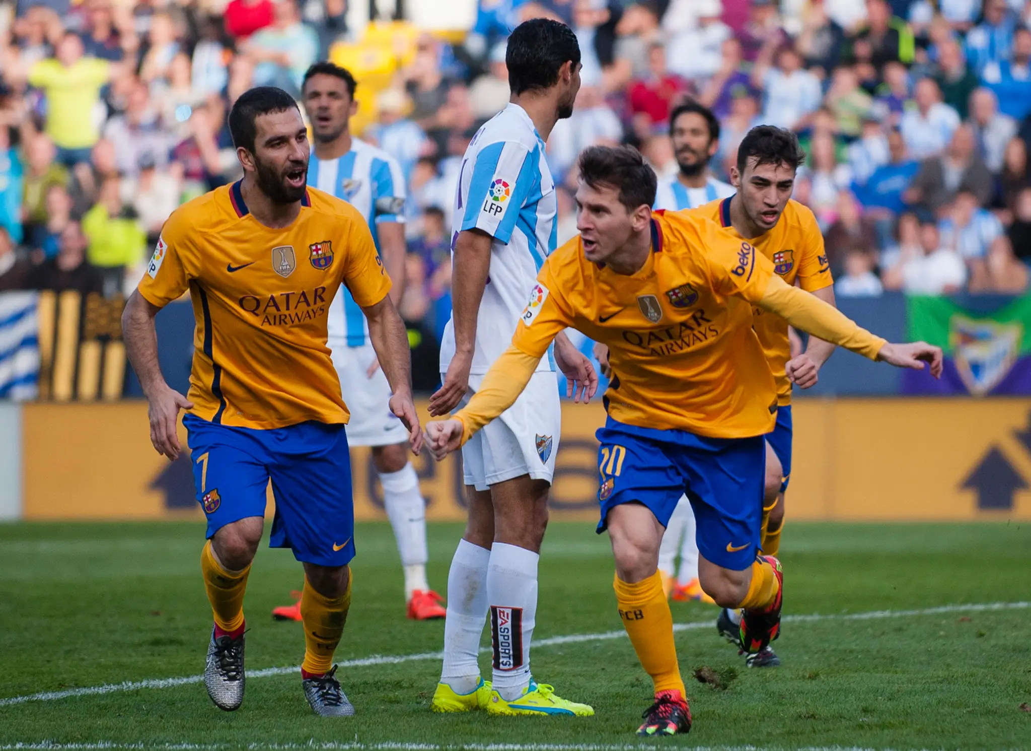 Lionel Messi poslal Barcelonu do vedenia nad Malagou.