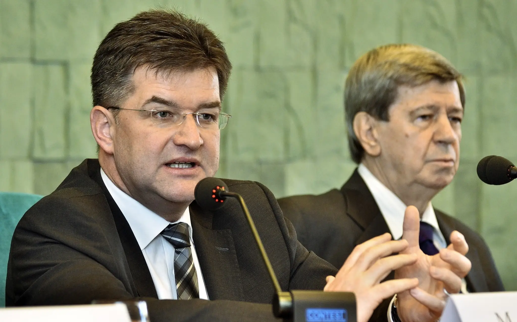 Miroslav Lajčák s Eduardom Kukanom na archívnej snímke z roku 2014.