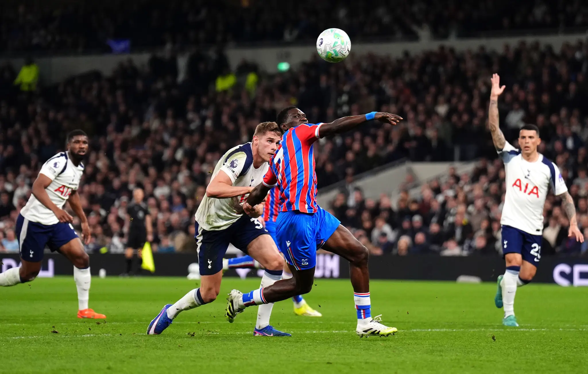 Momentka zo zápasu Crystal Palace - Tottenham