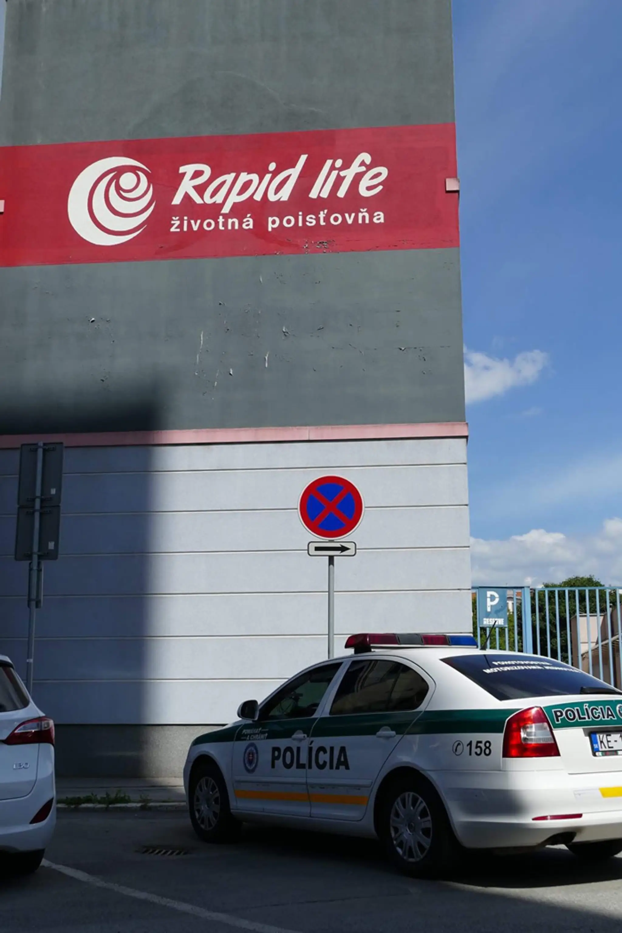 Razia v poisťovni Rapid life v Košiciach.