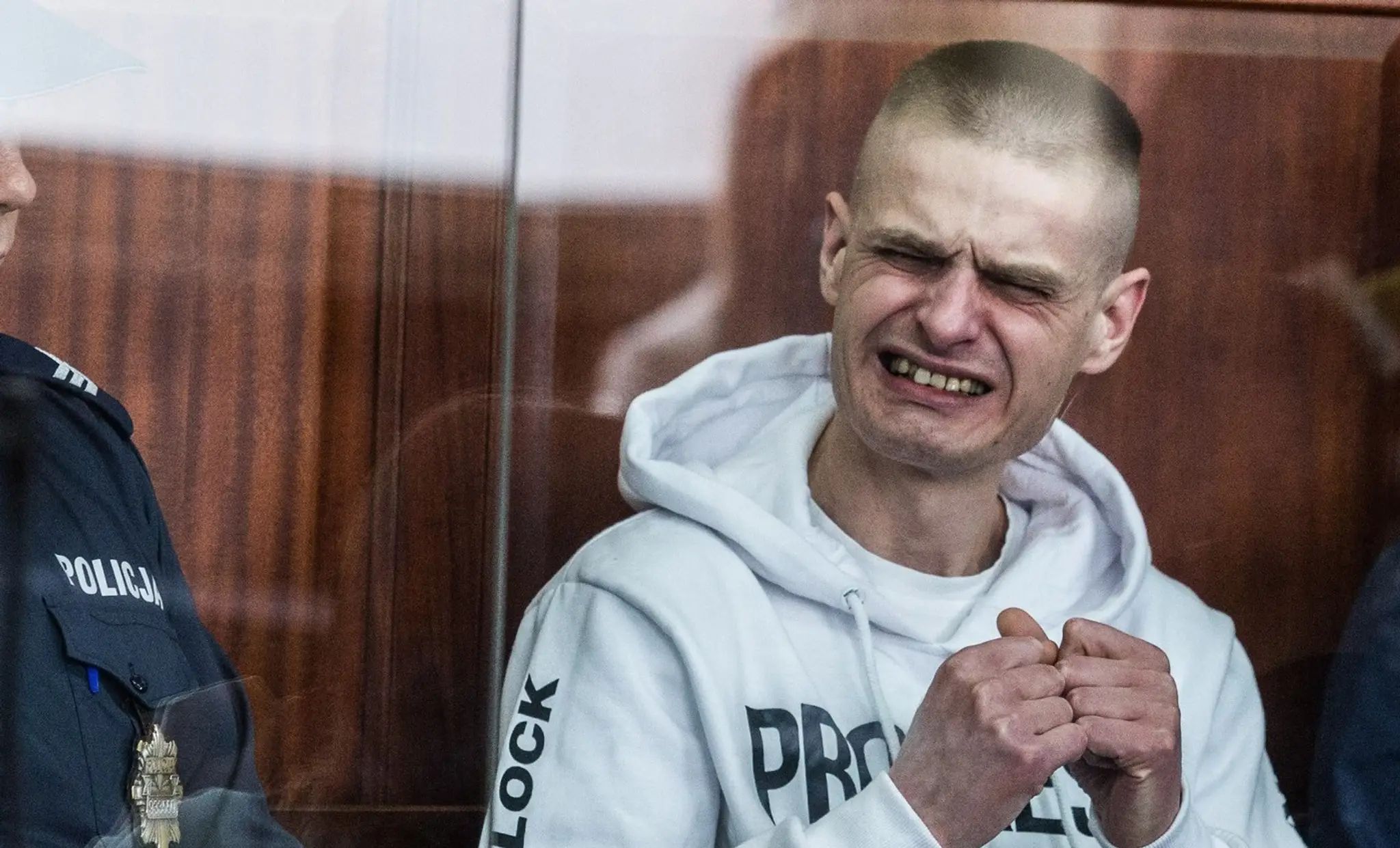 Tomasz Komenda na súde reaguje na oslobodzujúci rozsudok.