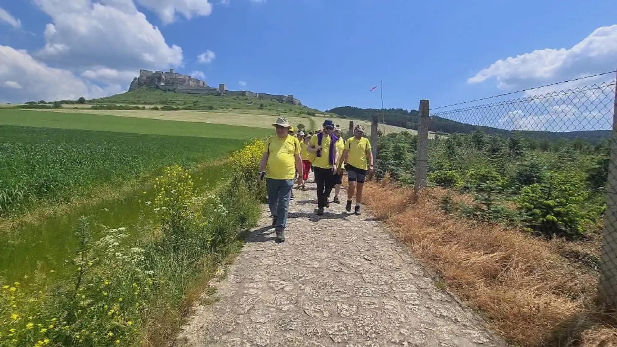Poznáme program pápeža Františka. Zisťovali sme, ako na jeho návštevu reagujú pútnici